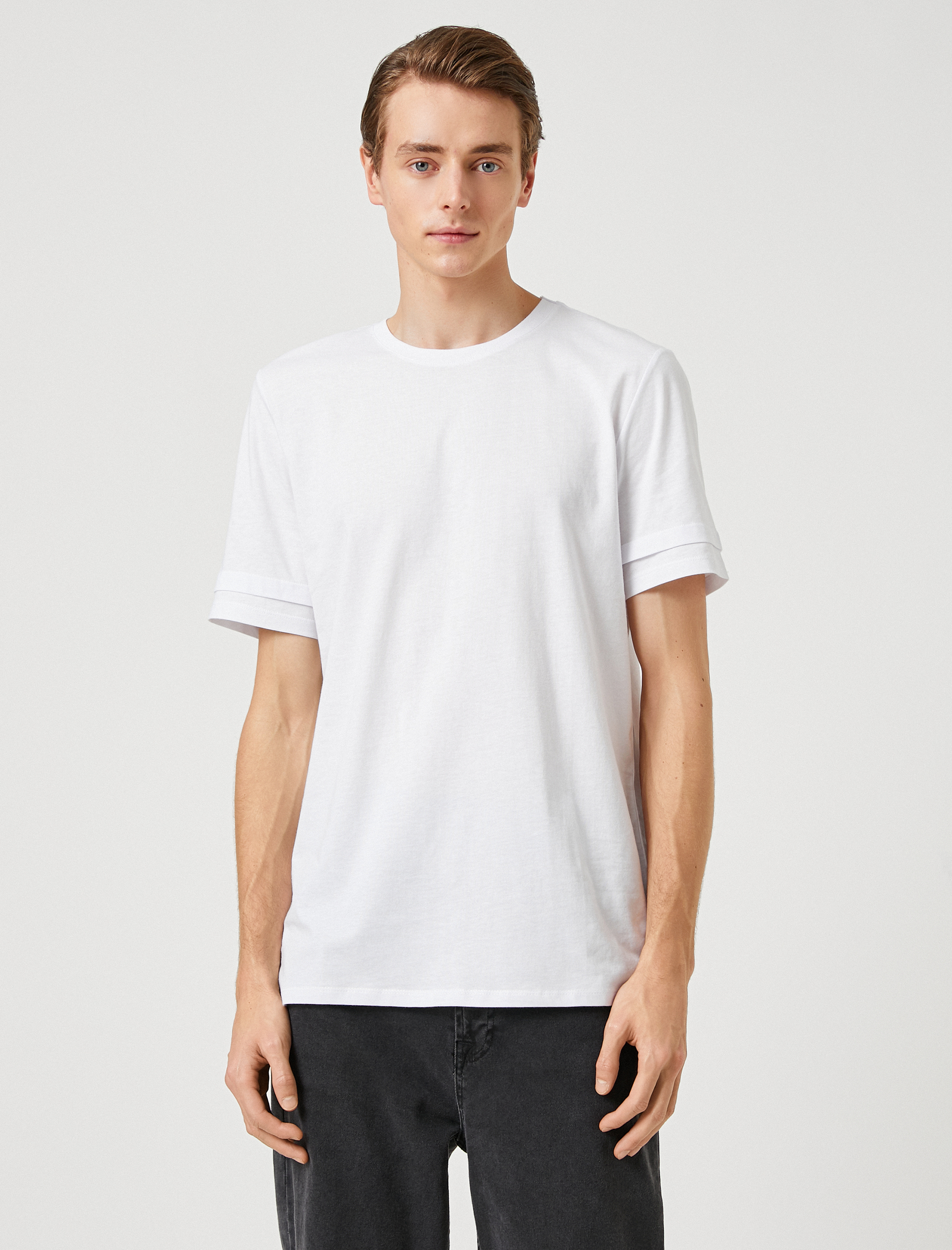   Basic Tişört Bisiklet Yaka Kol Detaylı