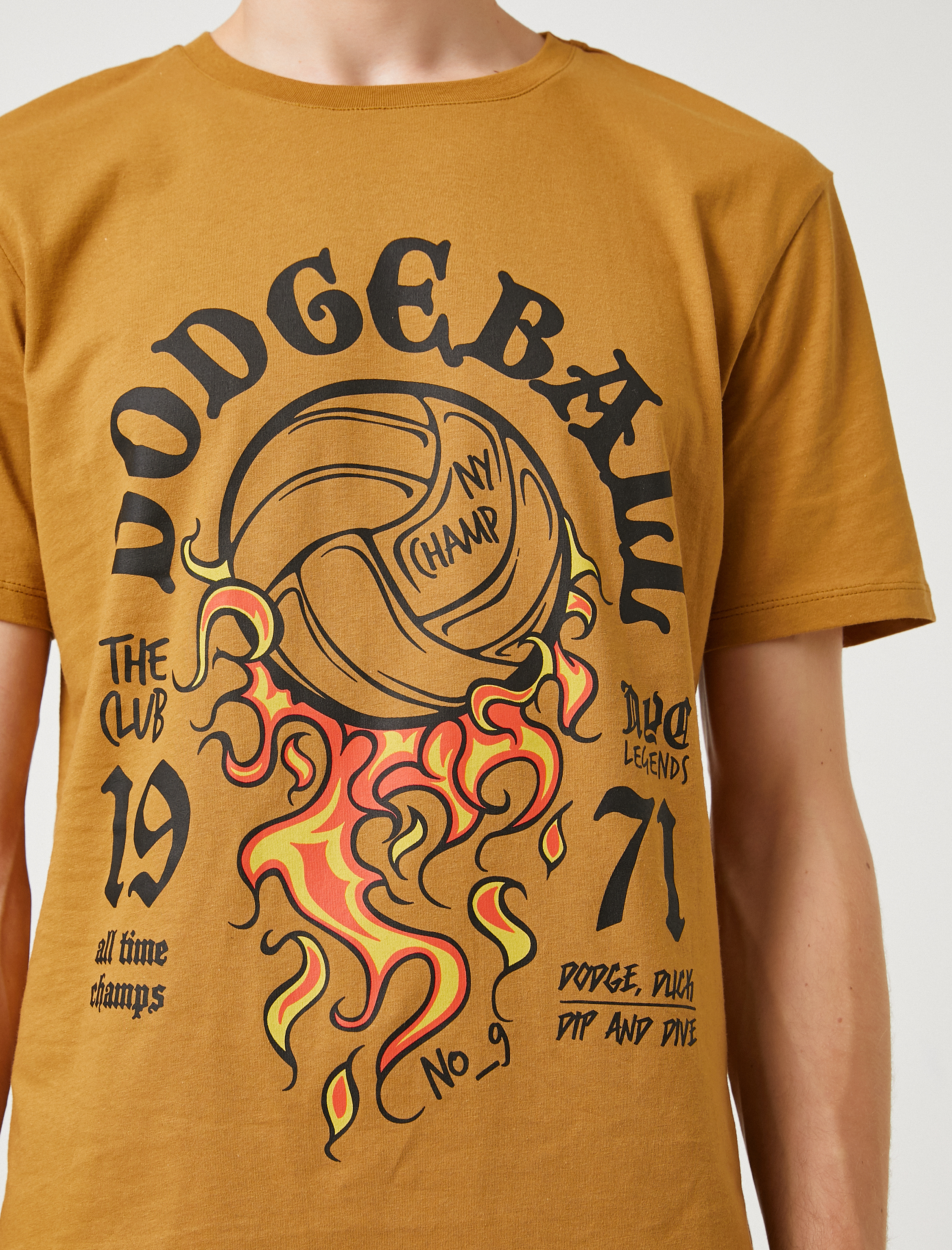   Kolej Tişört Baskılı Bisiklet Yaka Kısa Kollu Dar Kesim