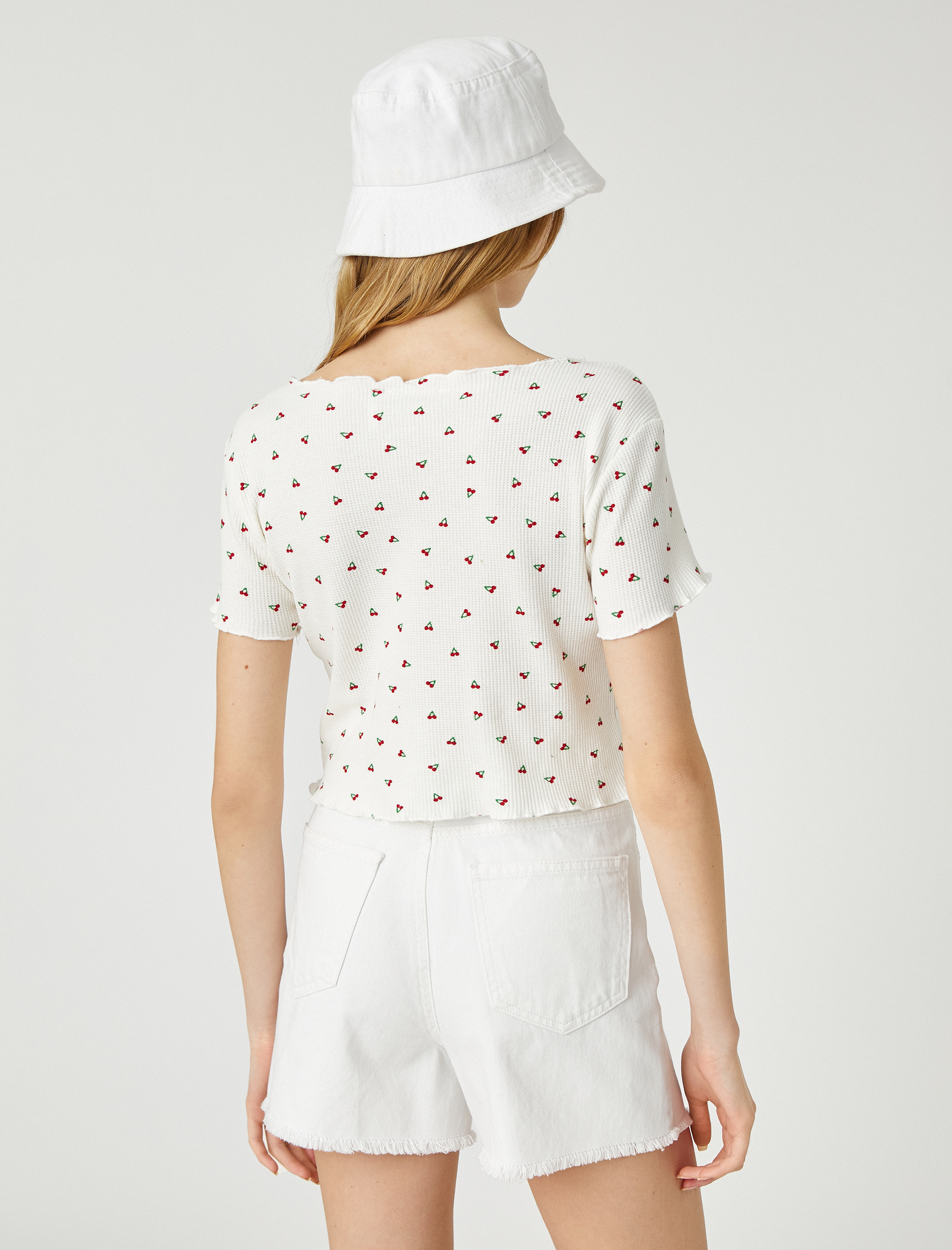   Crop Tişört Kısa Kollu Yuvarlak Yaka Minimal Baskılı