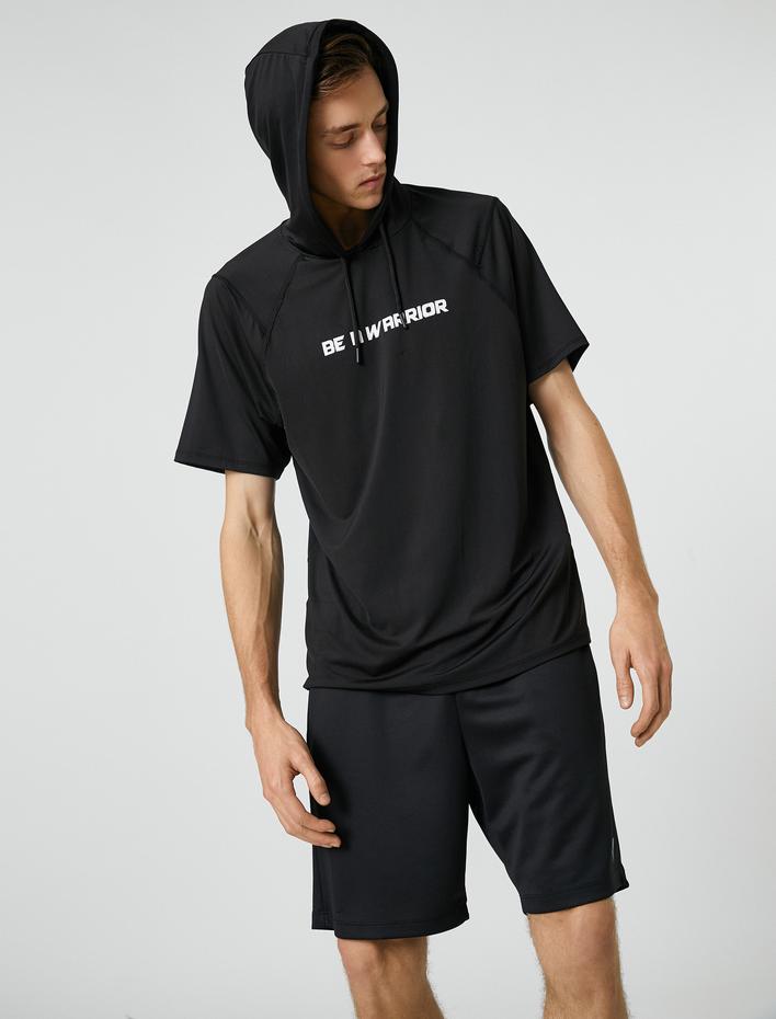  Kapşonlu Spor Tişört Slogan Baskılı Reglan Kol