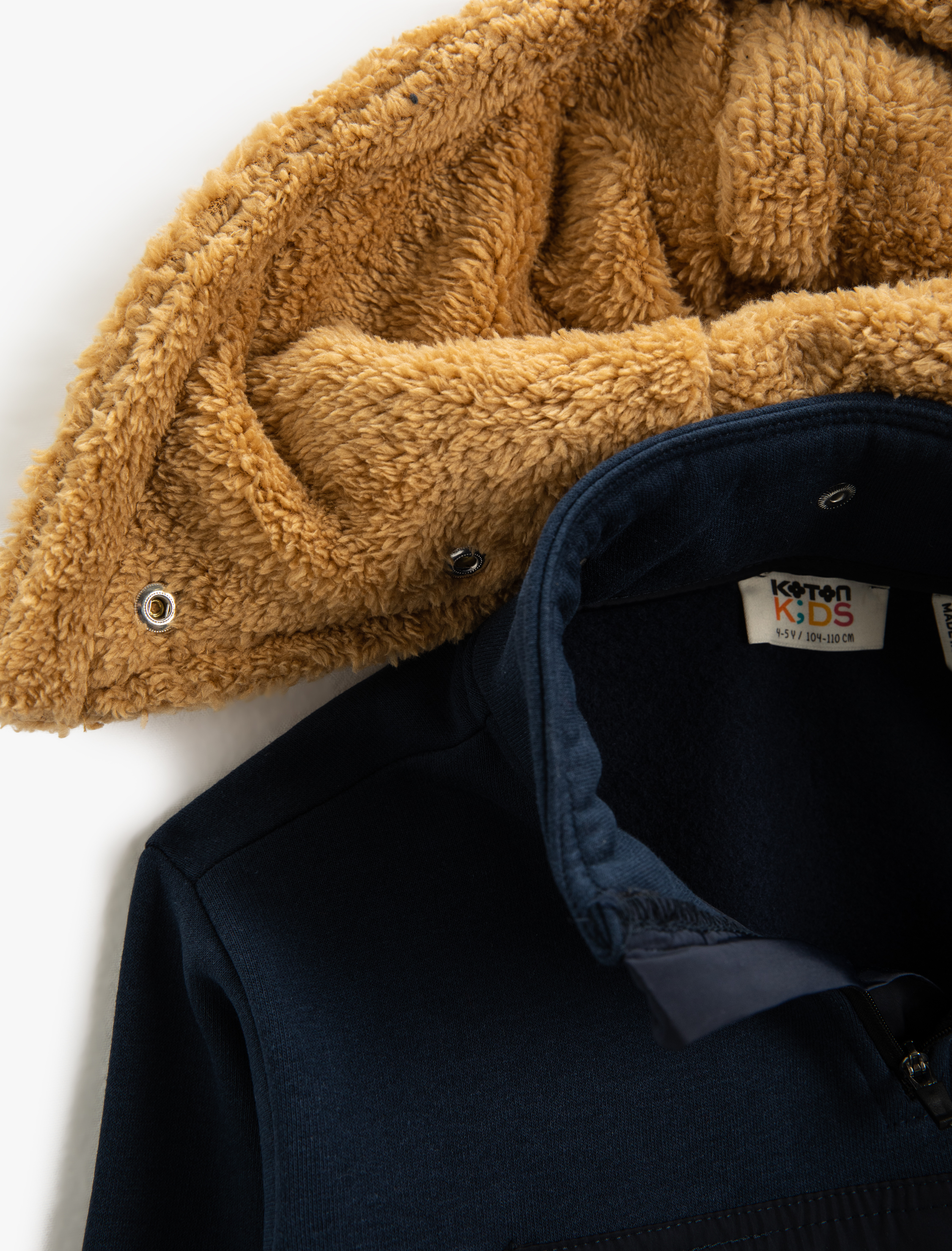  Erkek Çocuk Kapüşonu Çıkarılabilir Sweatshirt Fermuar Detaylı Dik Yaka Cepli Paraşüt Kumaş Detaylı