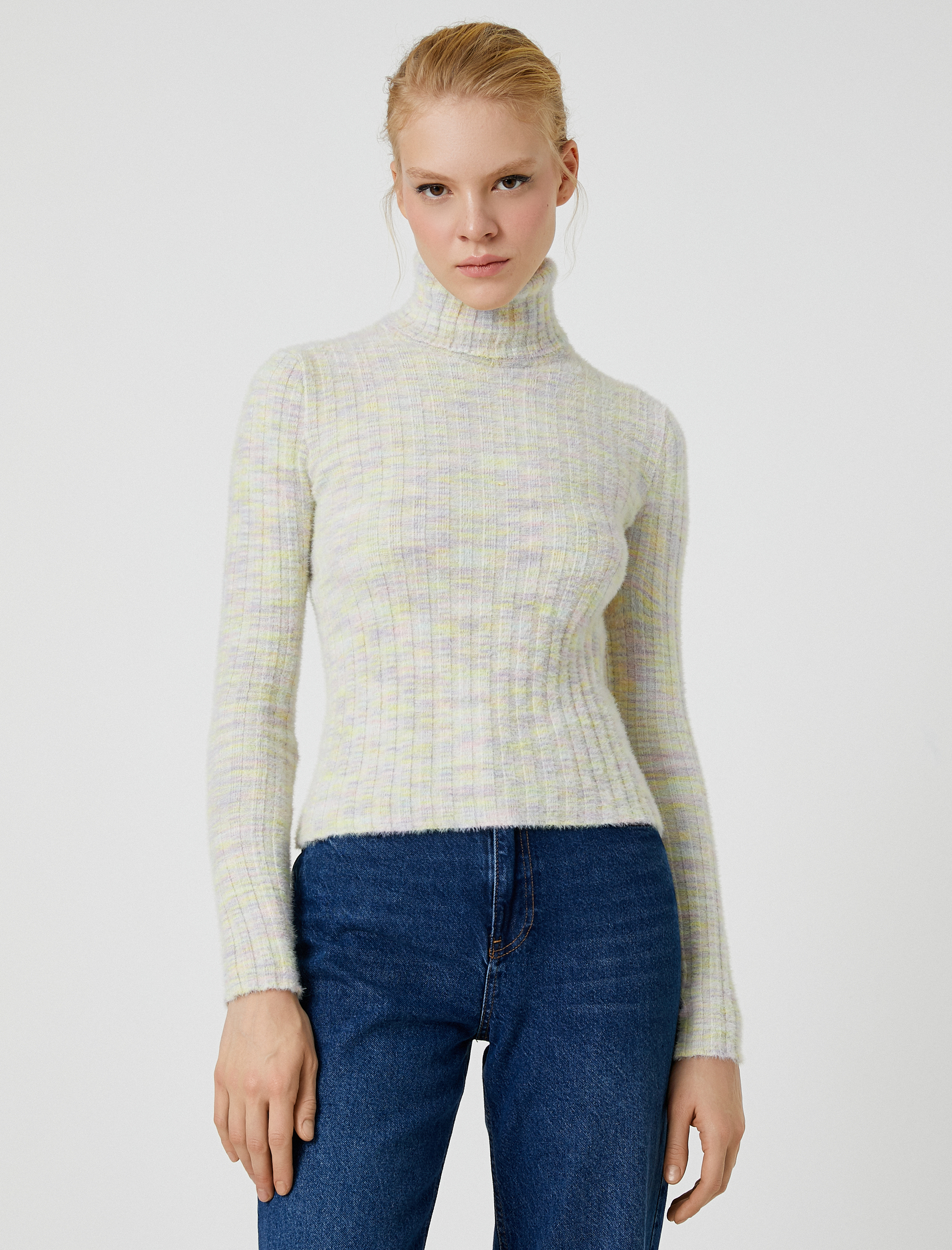   Koton X Şahika Ercümen - Yumuşak Dokulu Balıkçı Yaka Triko Kazak