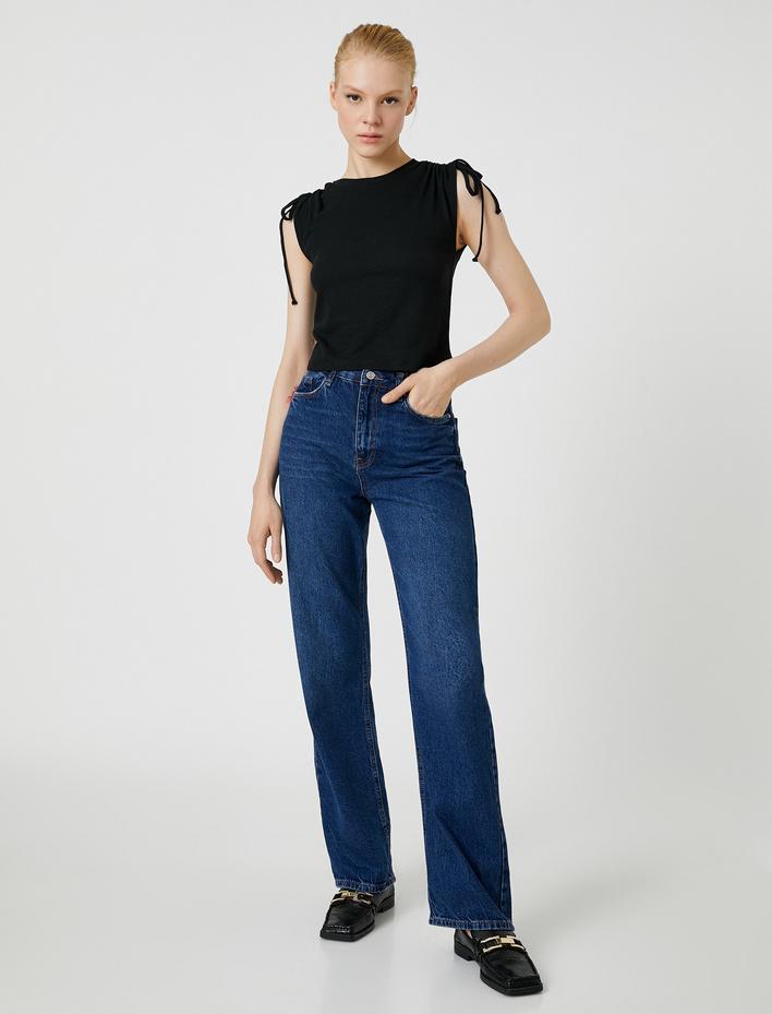  Crop Tişört Kolsuz Omzu Büzgü Detaylı