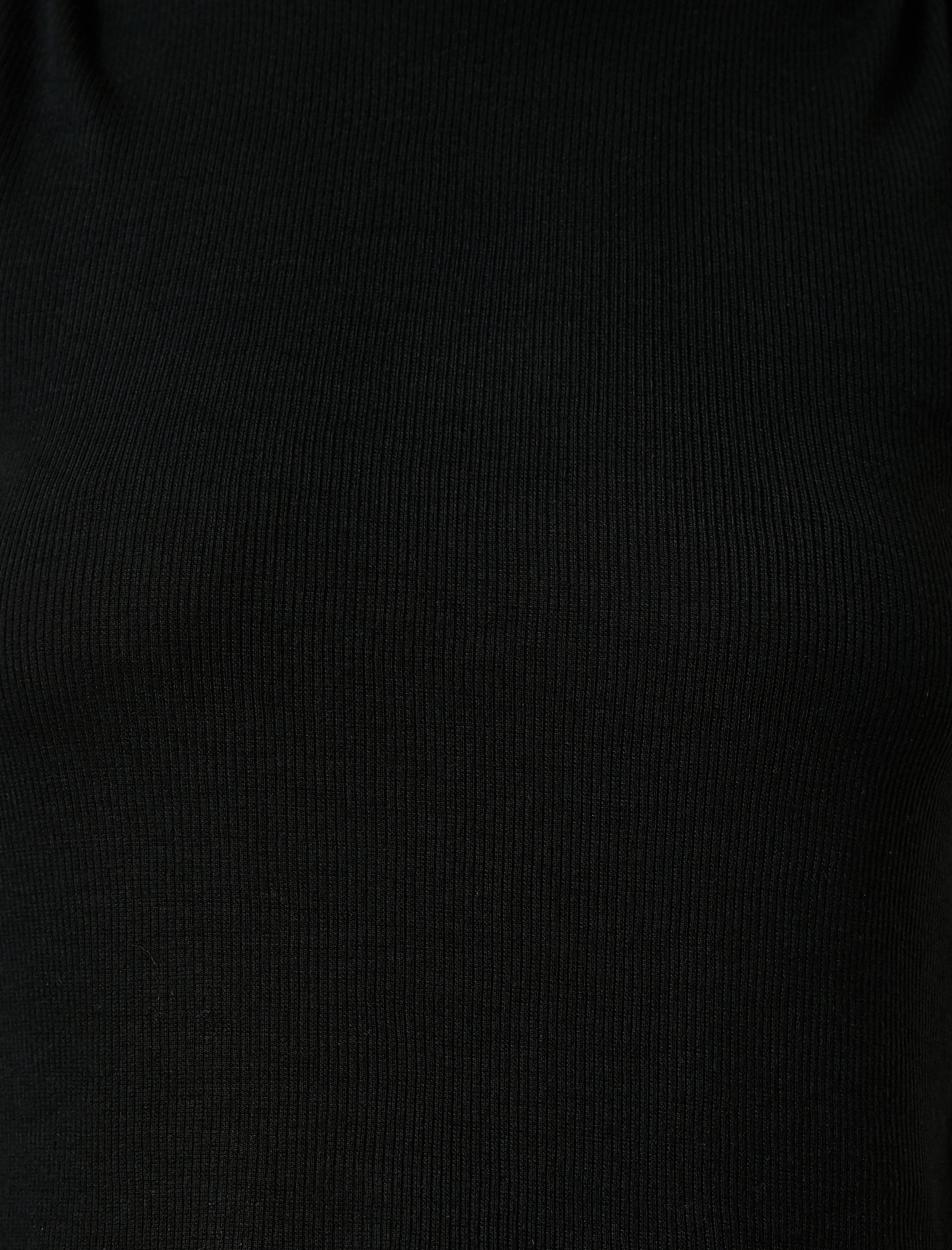   Crop Tişört Kolsuz Omzu Büzgü Detaylı