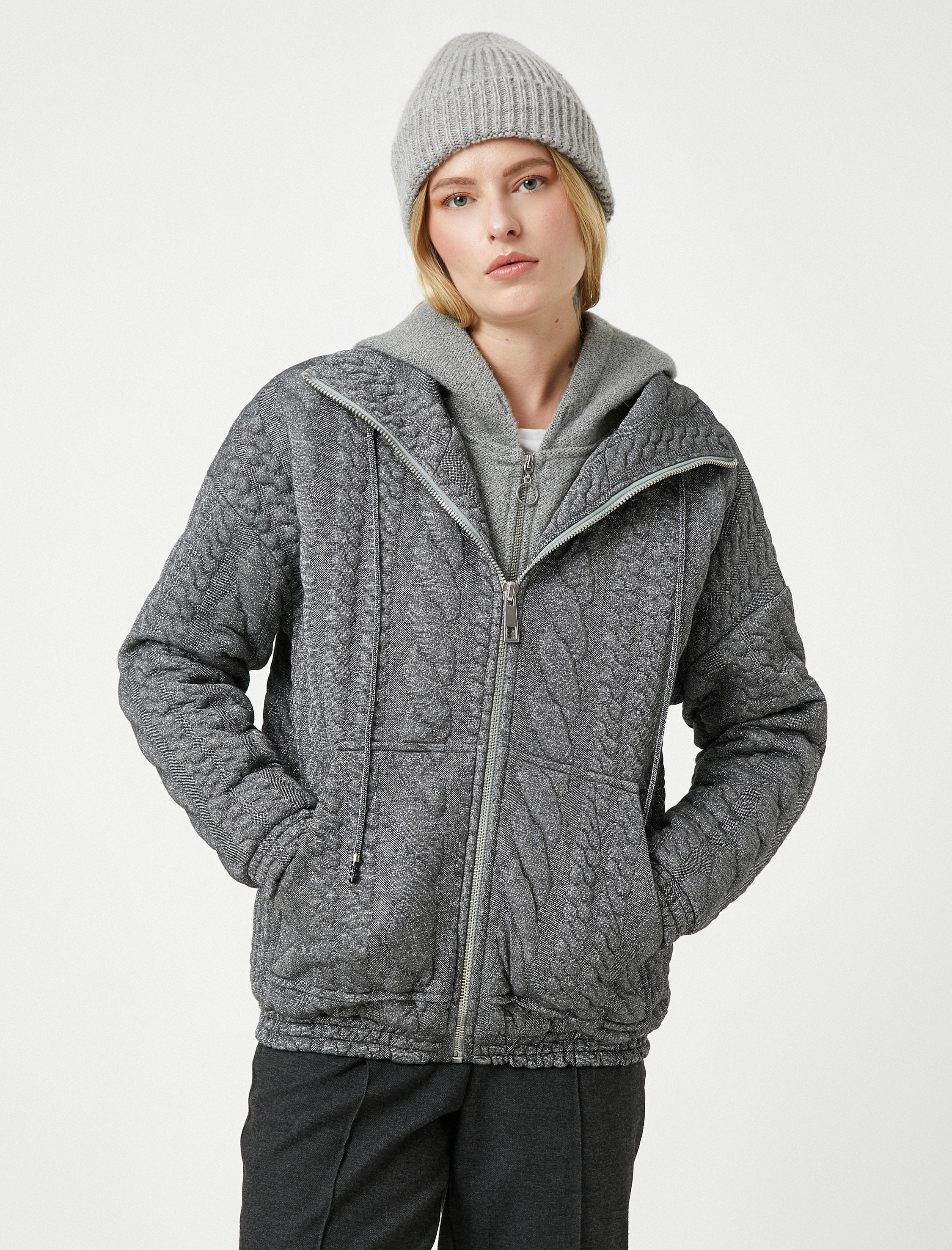   Koton X Şahika Ercümen - Örgü Görünümlü Cepli Fermuarlı Ceket