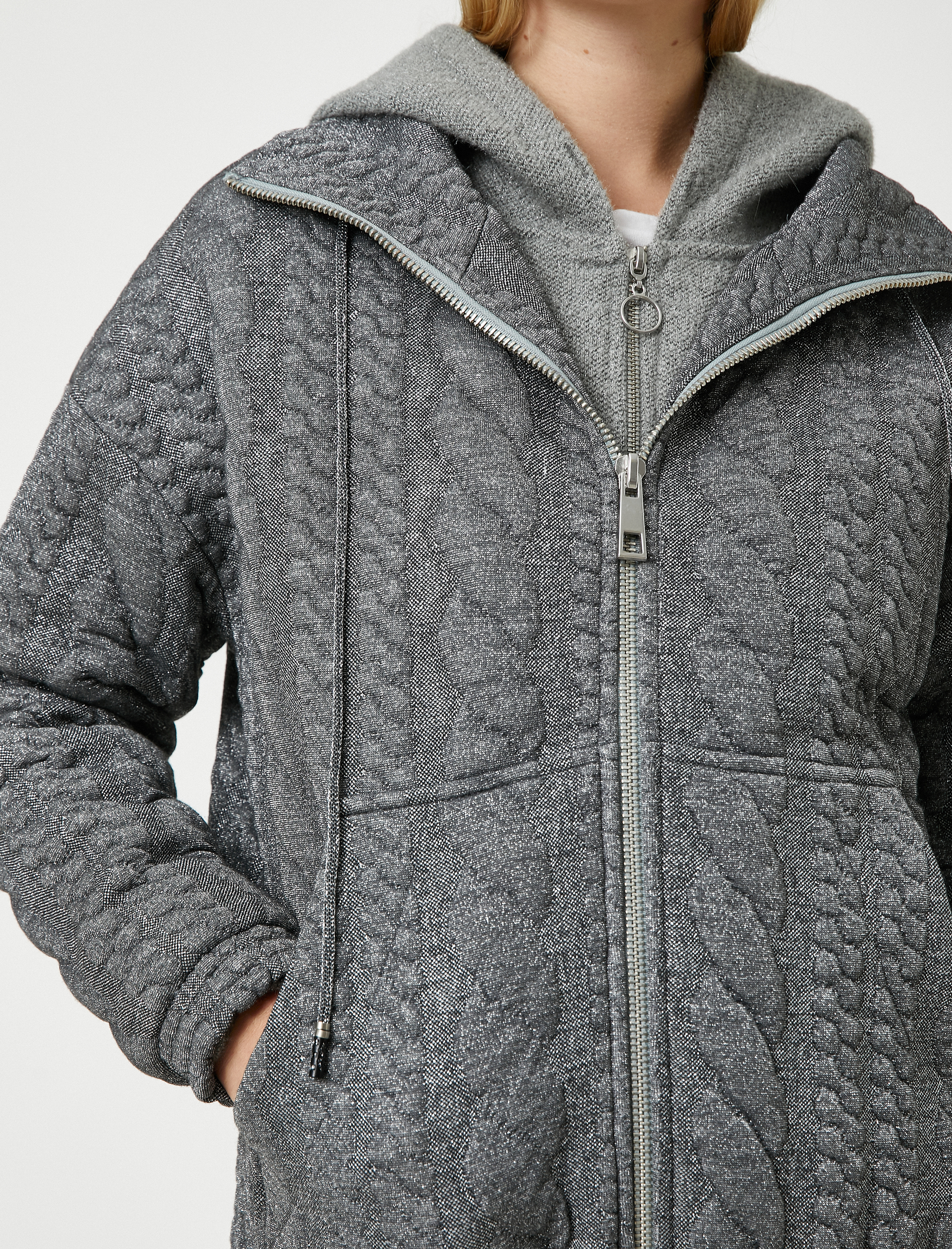   Koton X Şahika Ercümen - Örgü Görünümlü Cepli Fermuarlı Ceket