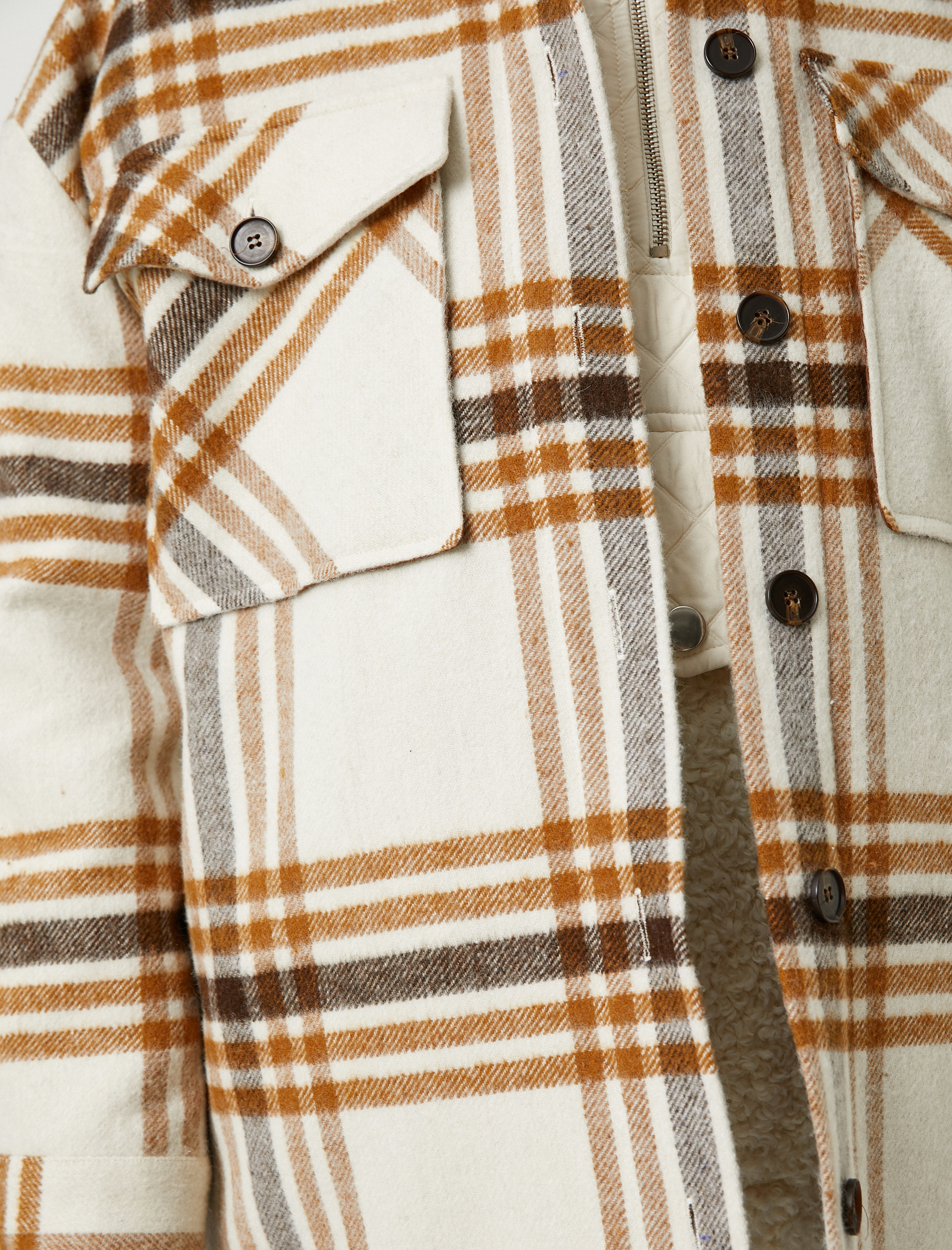   Koton X Şahika Ercümen - Düğmeli Cepli Oversize Gömlek Ceket