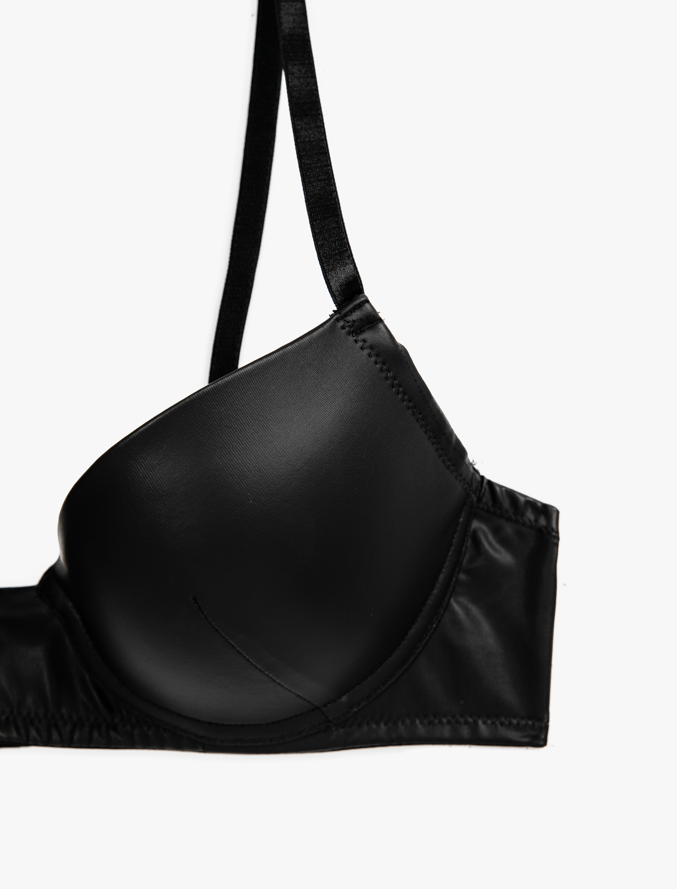   Balenli Dolgusuz Sütyen Suni Deri Görünümlü