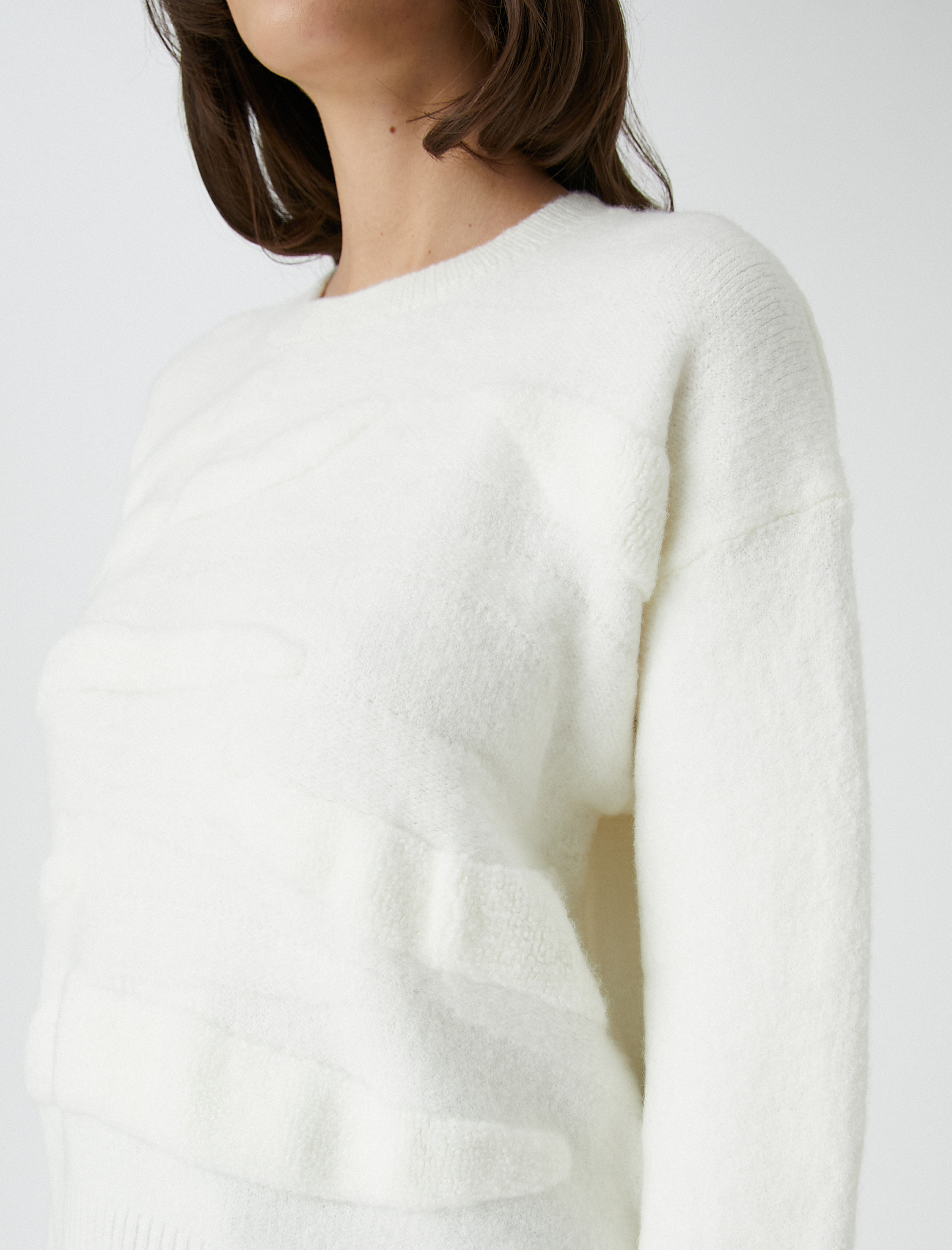   Şahika Ercümen X Koton - Yumuşak Dokulu Bisiklet Yaka Oversize Triko Kazak