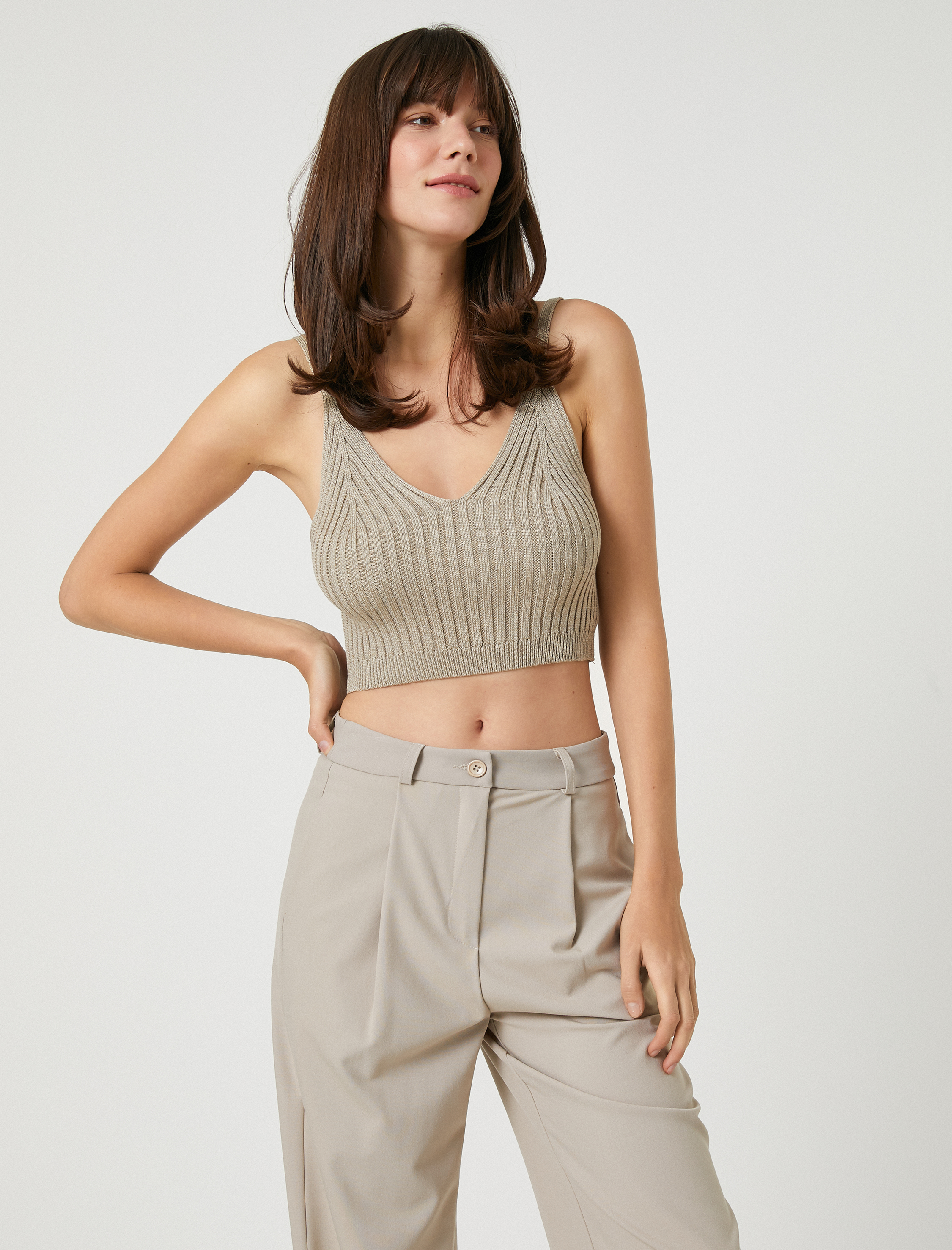   Crop Triko Atlet Askılı V Yaka