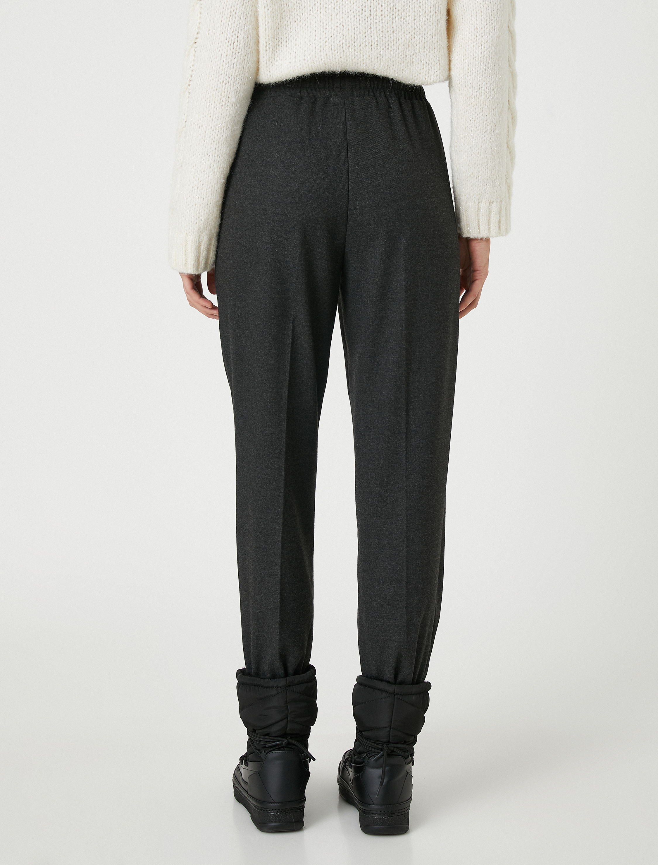   Koton X Şahika Ercümen - Nervürlü Cepli Beli Bağlamalı Jogger Pantolon