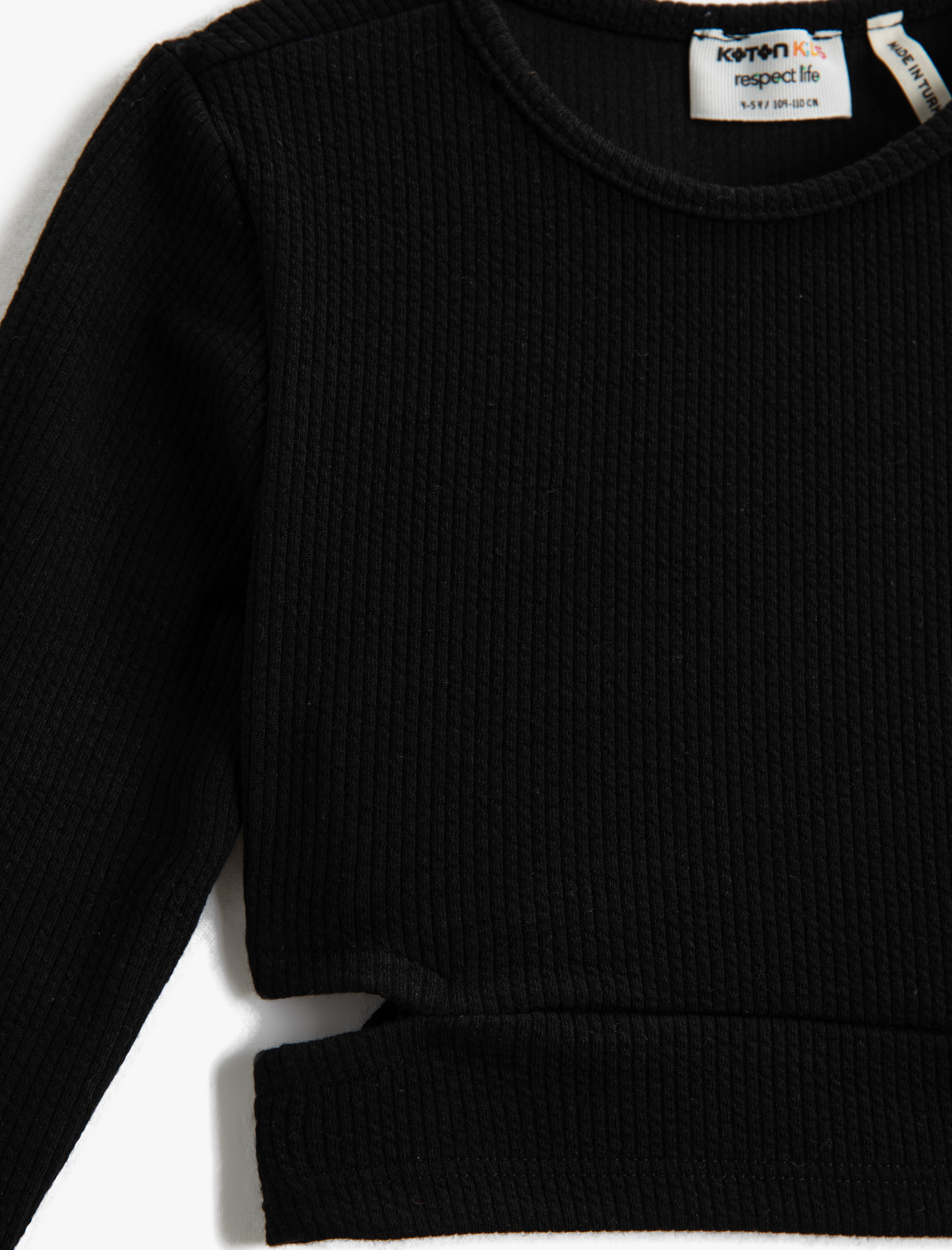  Kız Çocuk Crop Uzun Kollu Tişört Yuvarlak Yaka Pencere Detaylı Ribanalı