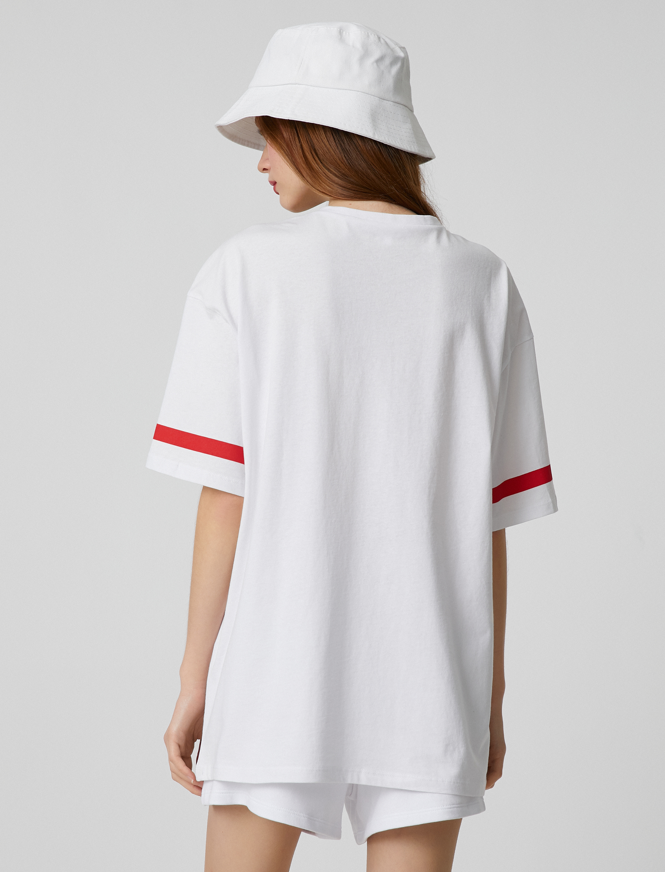   Oversize Tişört Kolej Baskılı Kısa Kollu Bisiklet Yaka