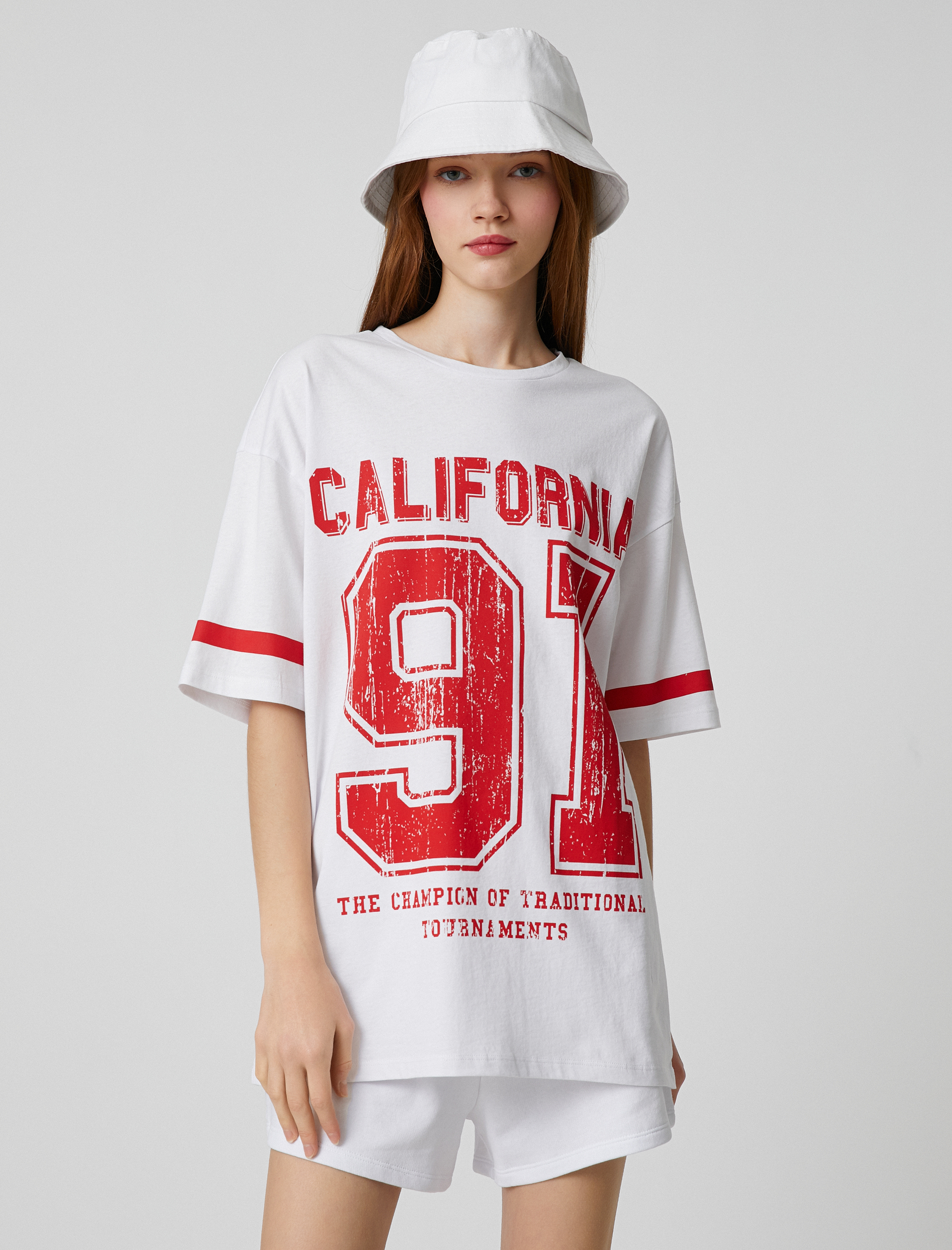   Oversize Tişört Kolej Baskılı Kısa Kollu Bisiklet Yaka