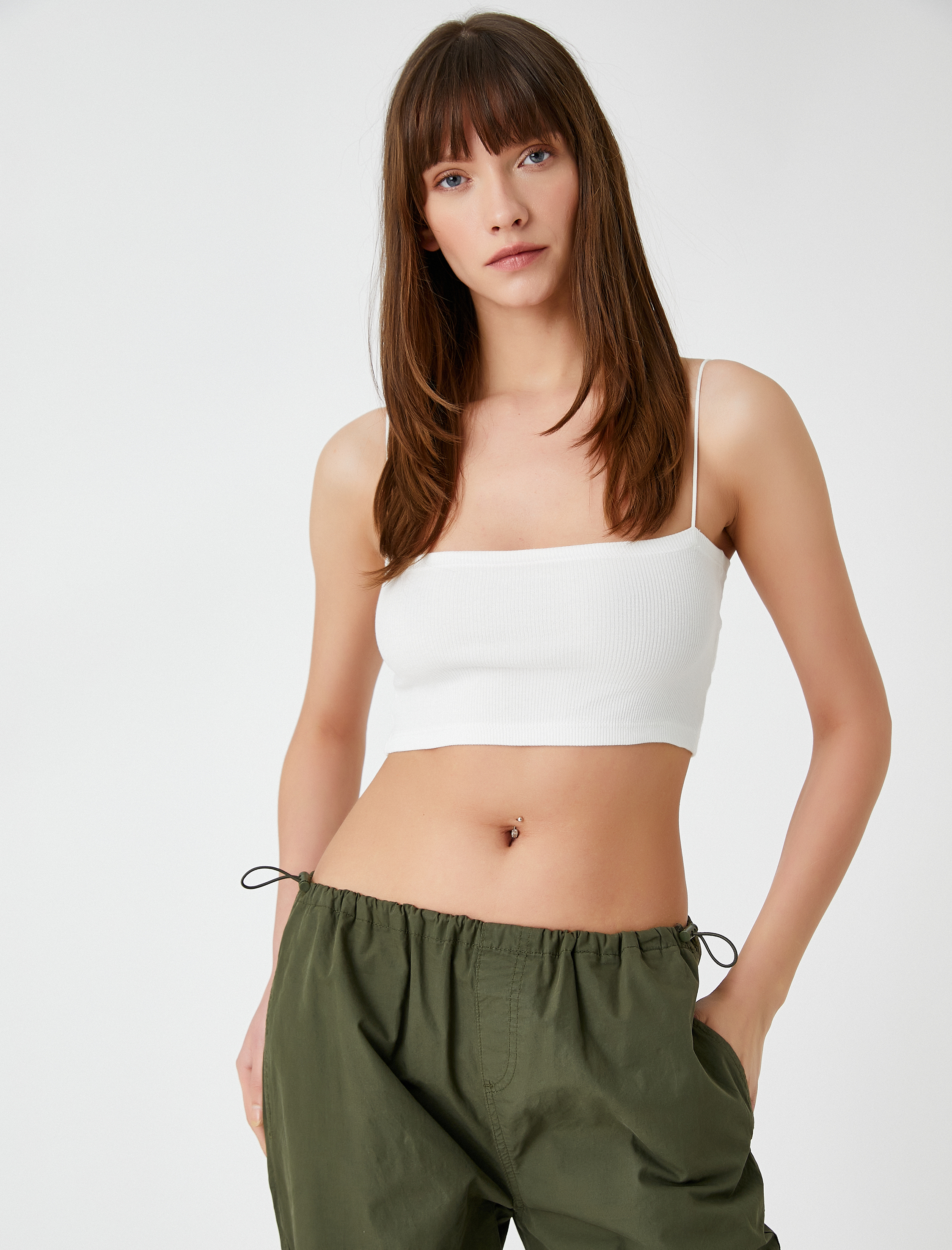   Crop Atlet Kare Yaka İnce Askılı Pamuklu