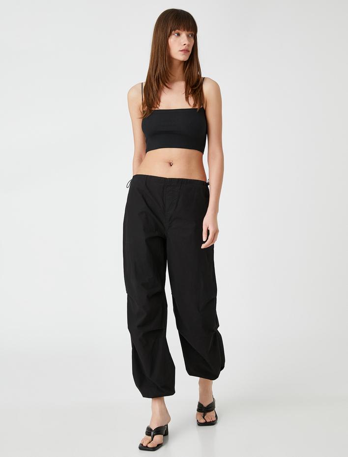  Crop Atlet Kare Yaka İnce Askılı Pamuklu