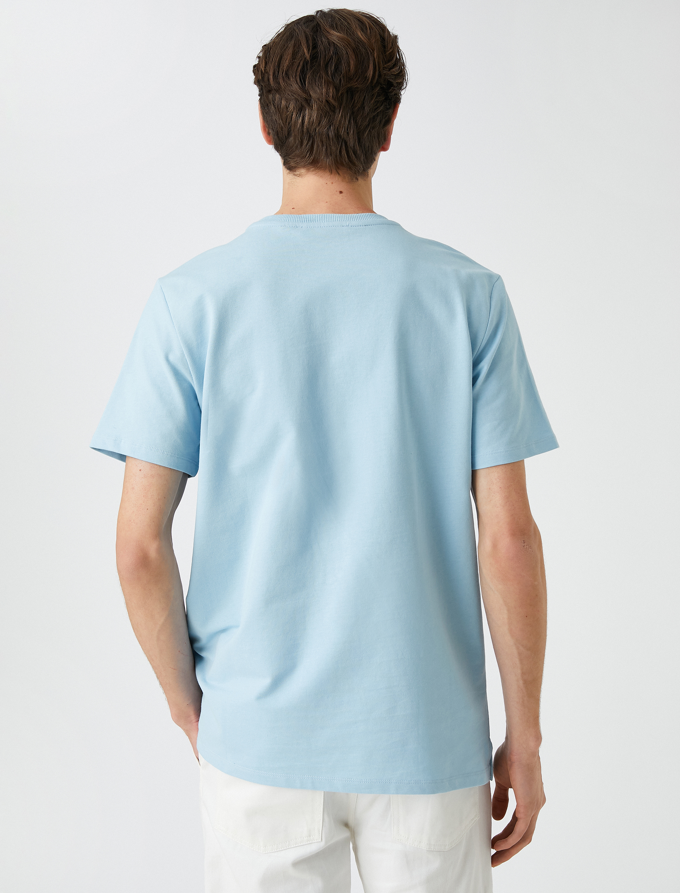   Basic Tişört Etiket Detaylı Bisiklet Yaka Kısa Kollu