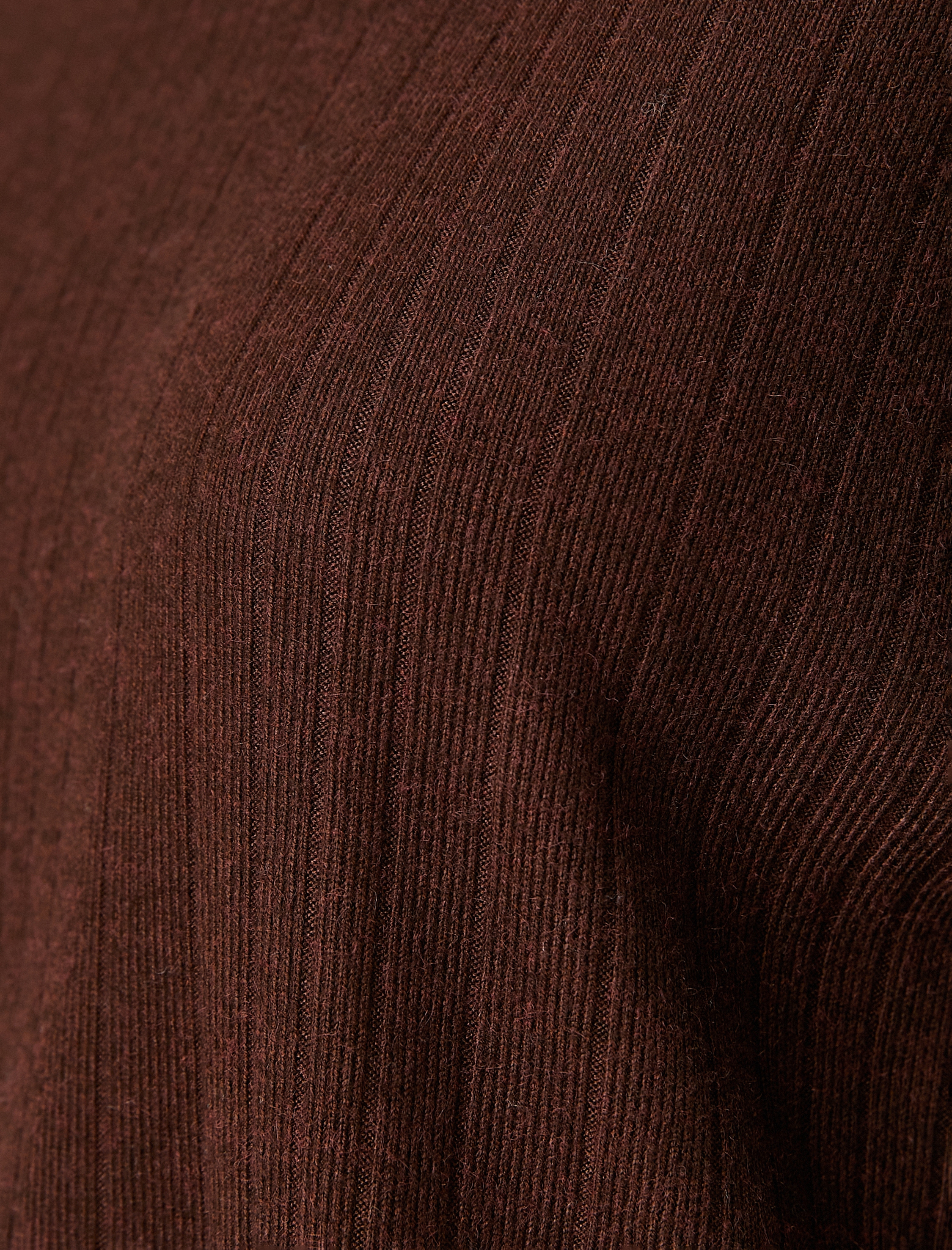   Koton X Şahika Ercümen - Yarım Balıkçı Yaka Yandan Yırtmaçlı Uzun Kollu Tişört