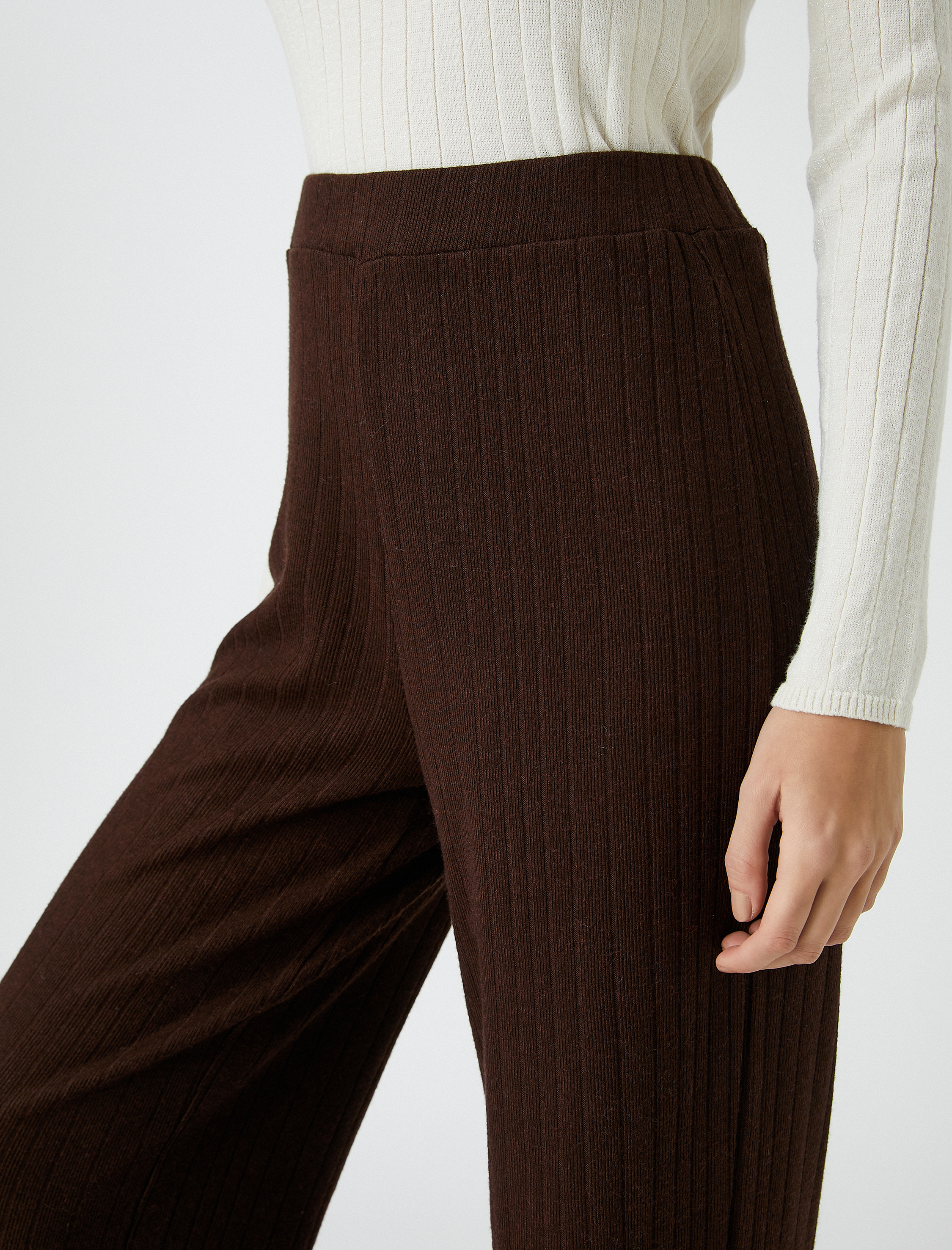   Koton X Şahika Ercümen - Bol Paça Beli Lastikli Rahat Pantolon