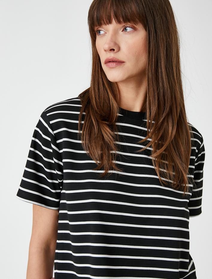  Kısa Kollu Bisiklet Yaka Tişört