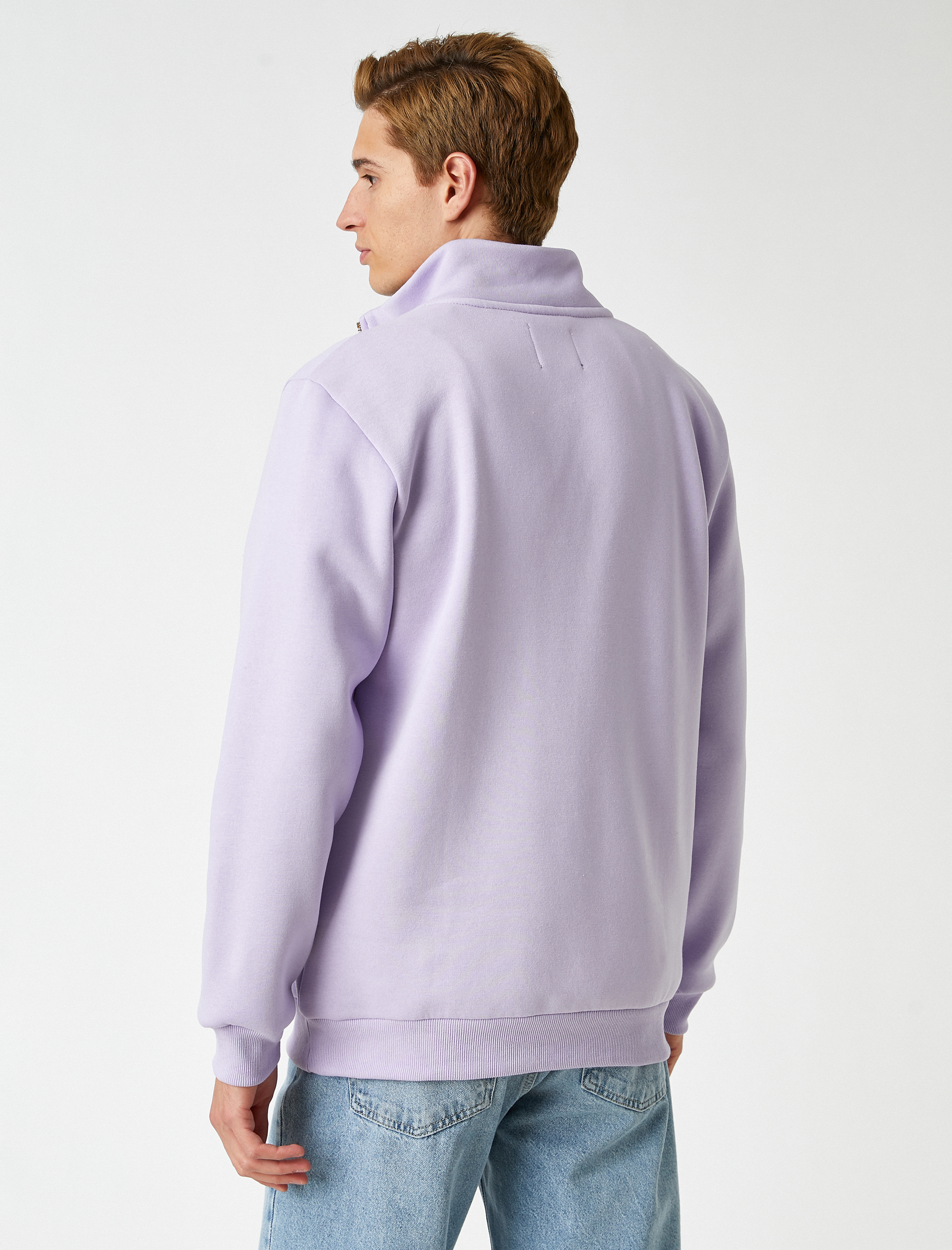   Yarım Fermuarlı Basic Sweatshirt