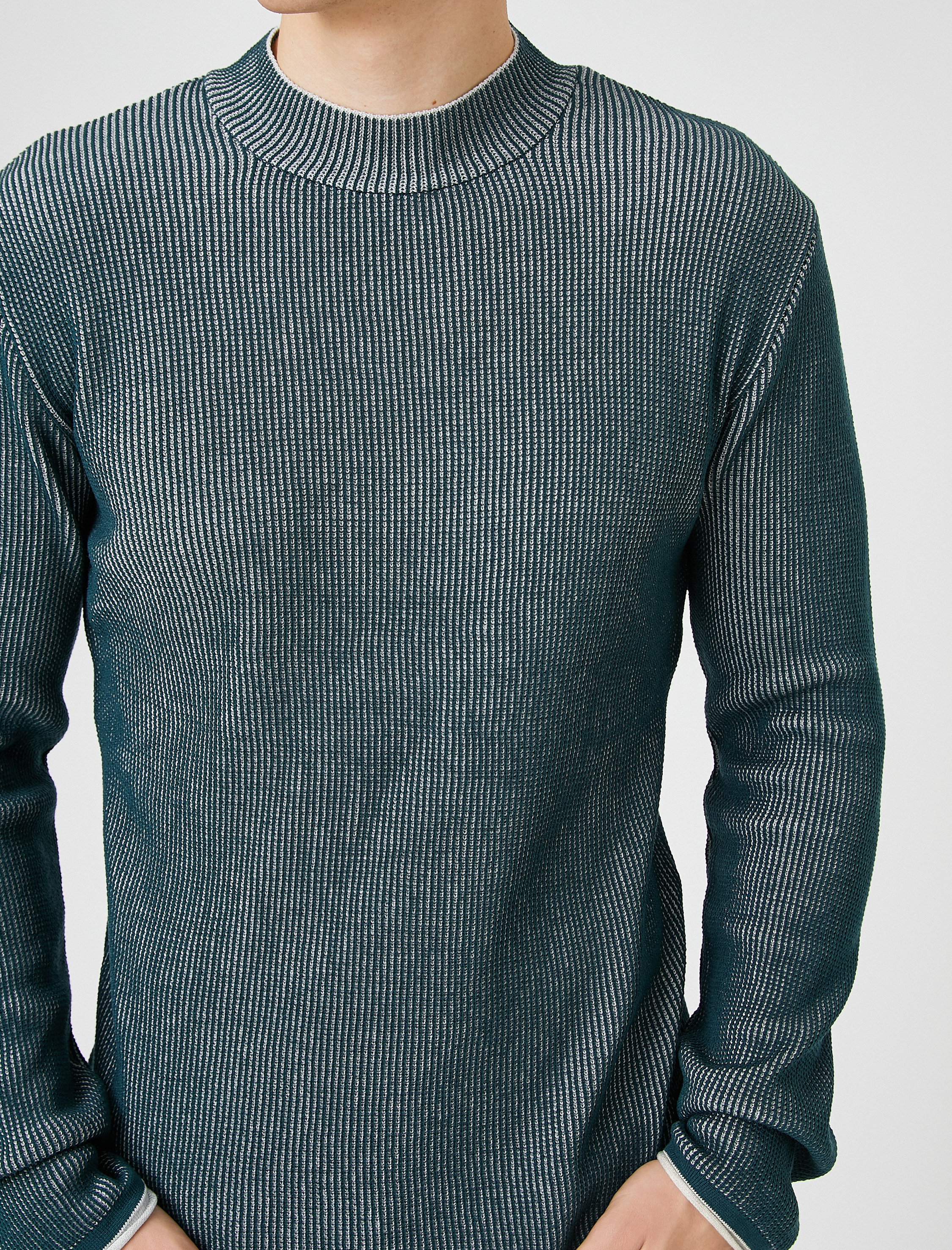   Basic Triko Kazak Yarım Balıkçı Yaka Dar Kesim