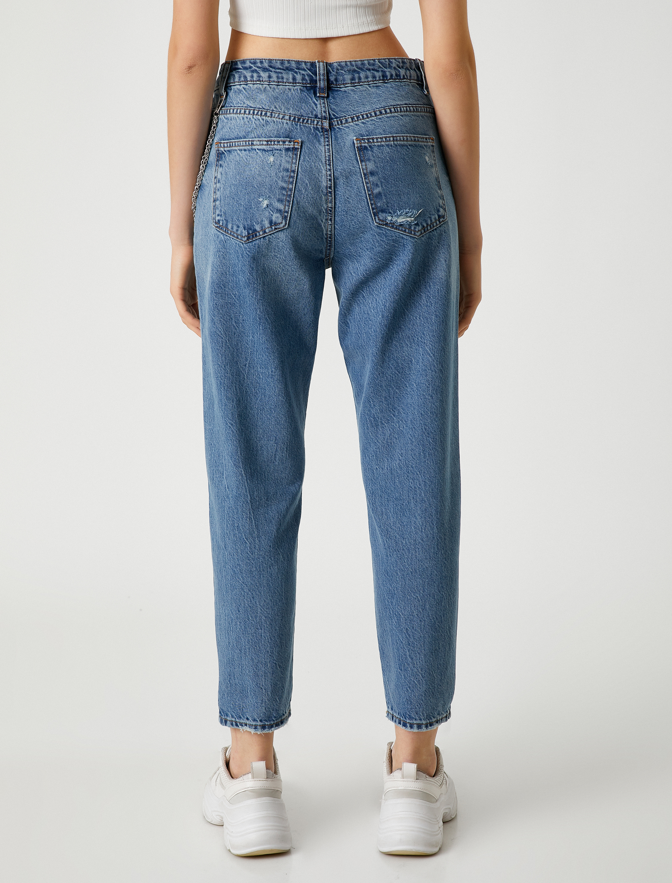   Yüksek Bel Kot Pantolon Zincir Detaylı Hafif Dar Paça - Mom Jean