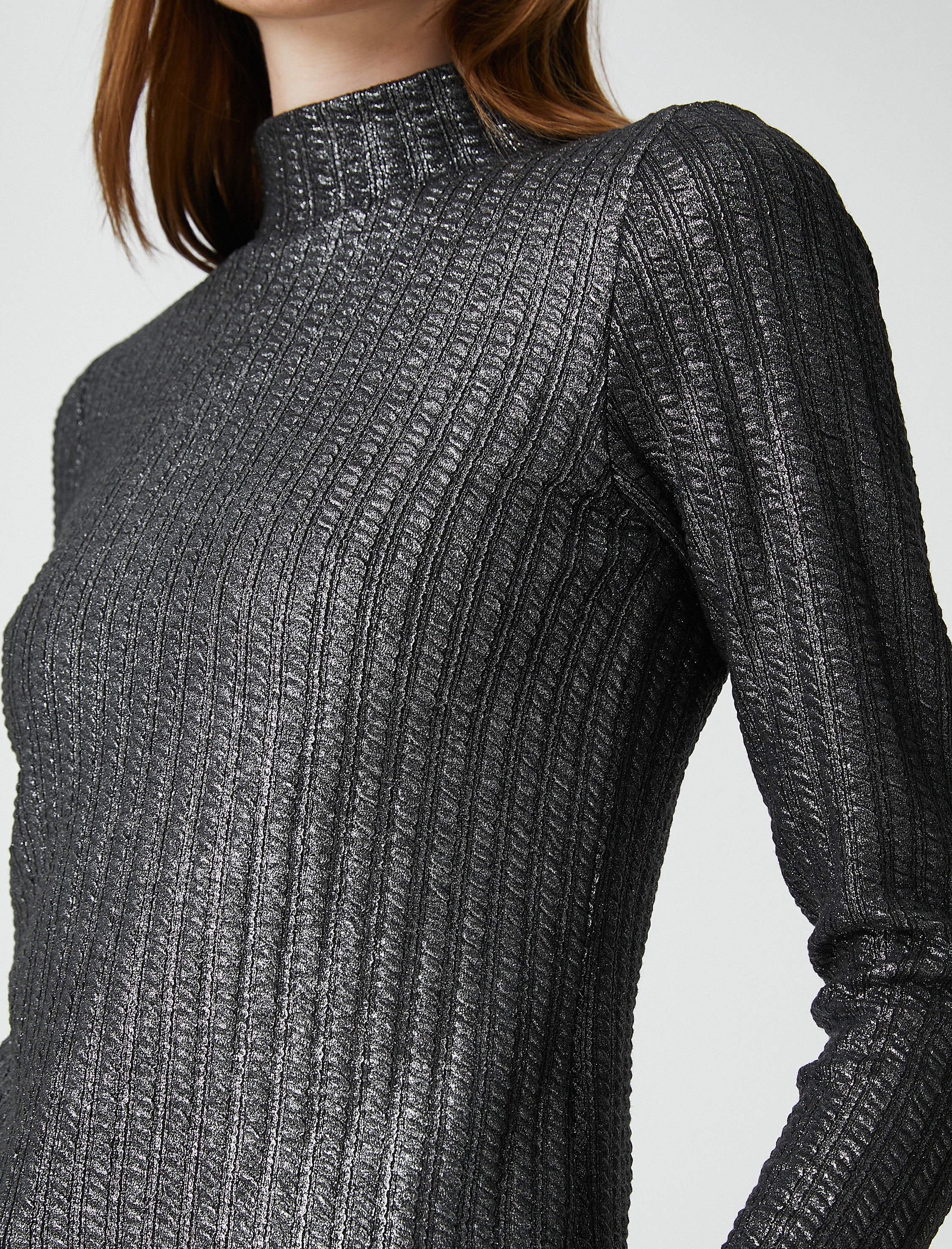   Koton X Şahika Ercümen - Yarım Balıkçı Yaka Parlak Uzun Kollu Tişört