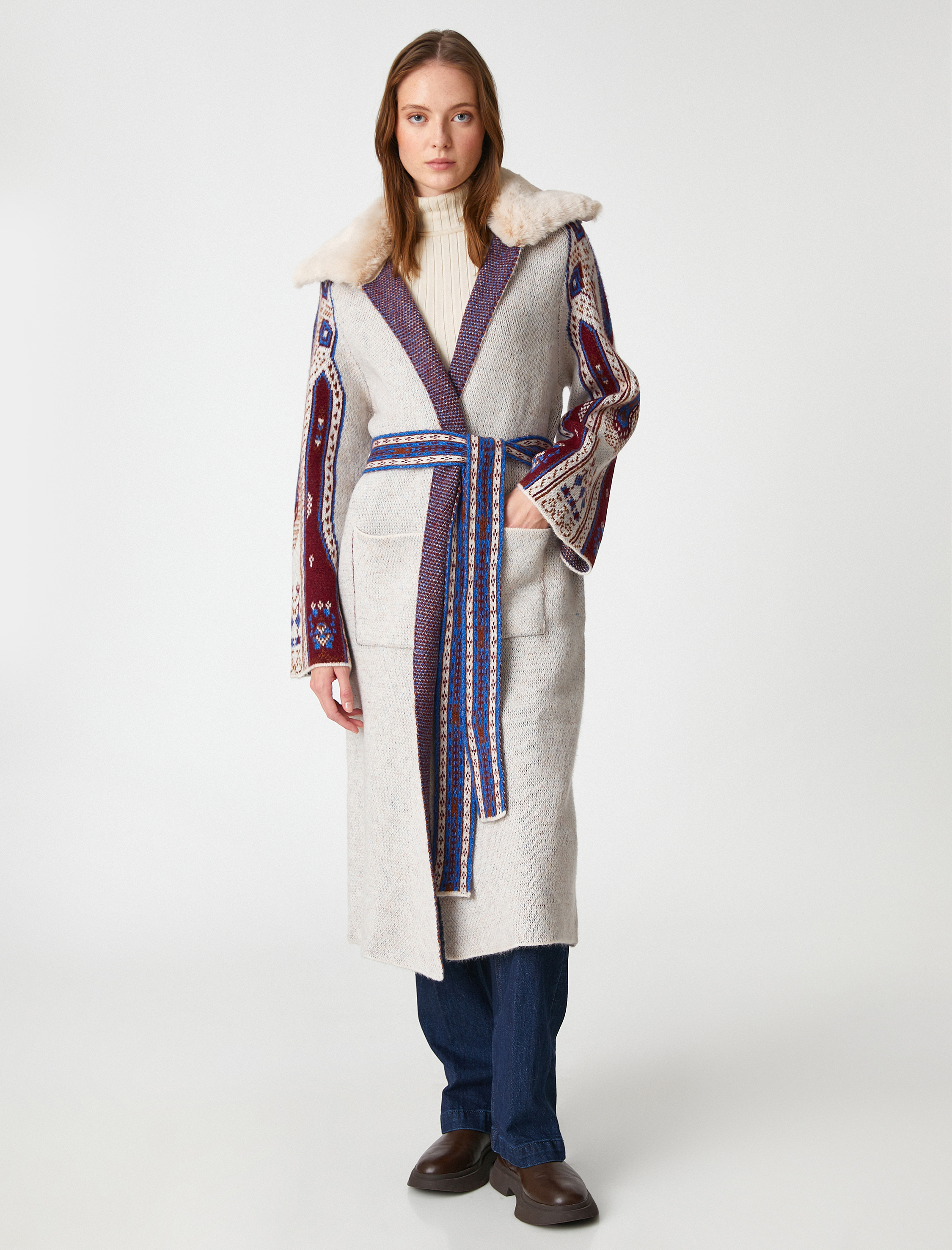   Etnik Desenli Kuşaklı Uzun Hırka