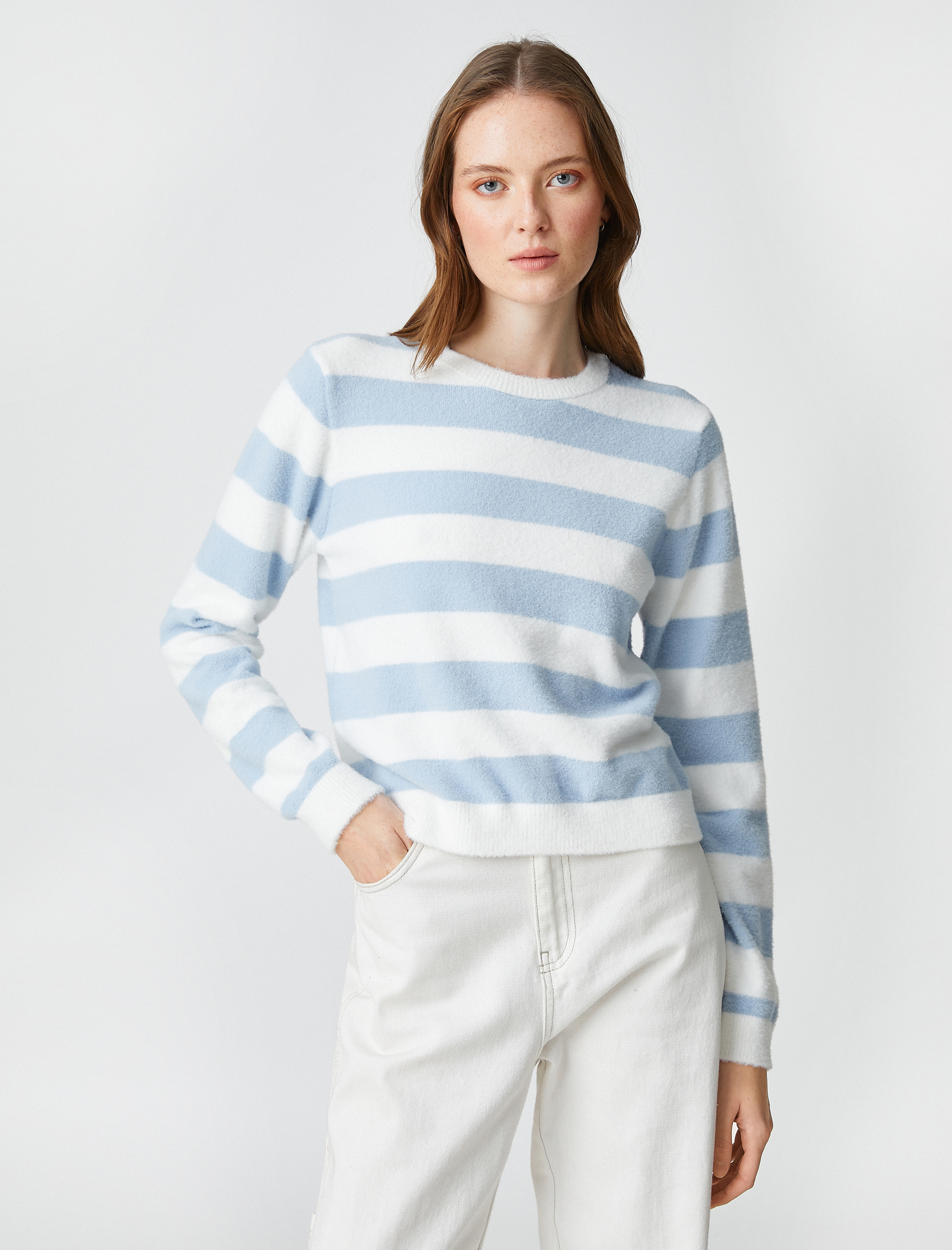   Yumuşak Dokulu Triko Kazak Bisiklet Yaka Uzun Kollu