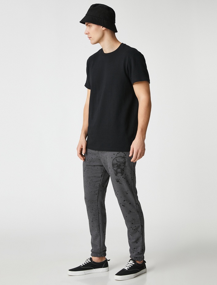  Jogger Eşofman Altı Kuru Kafa Baskılı Beli Bağcıklı Cepli Şardonlu