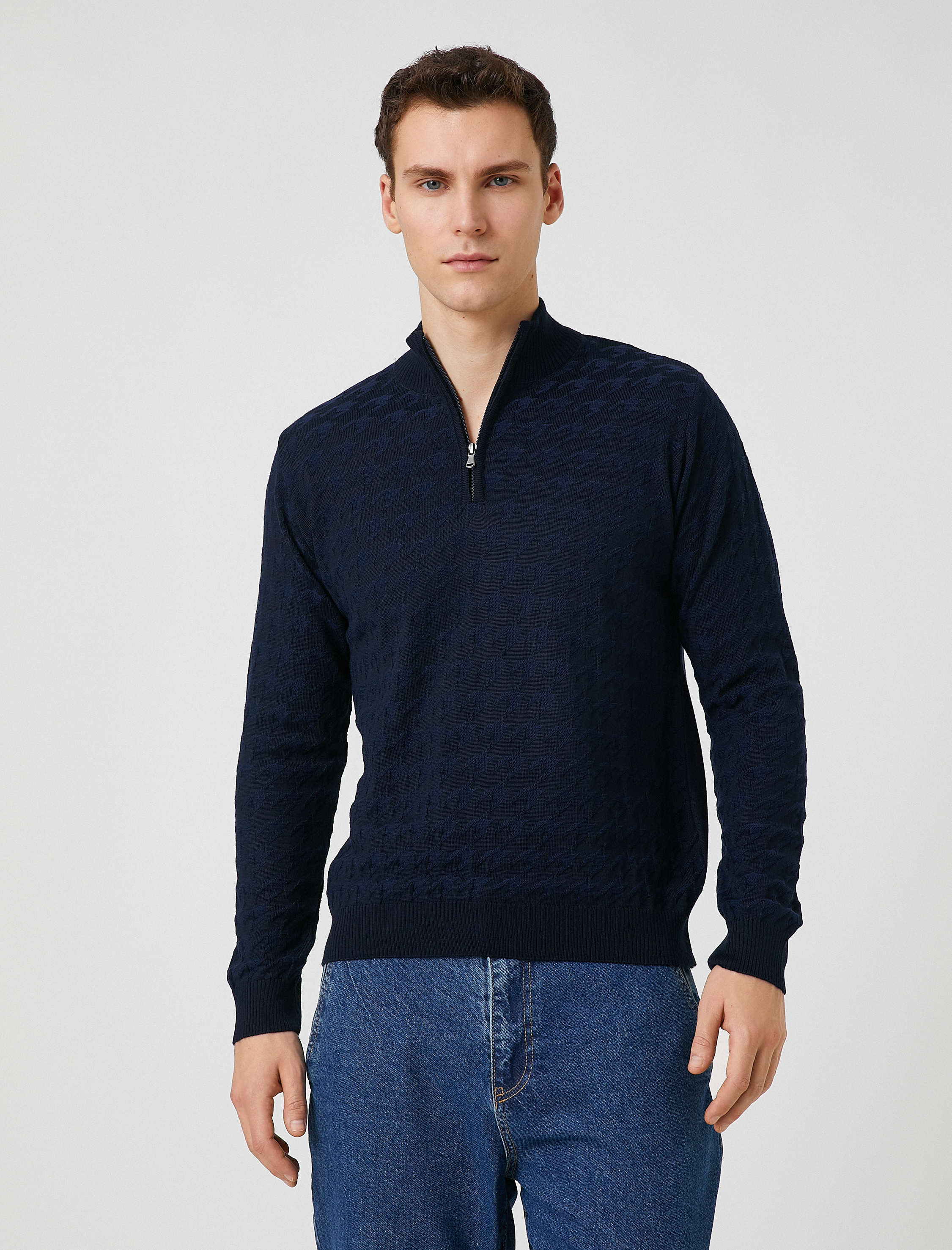   Triko Fermuarlı Kazak Dik Yaka Kazayağı Detaylı