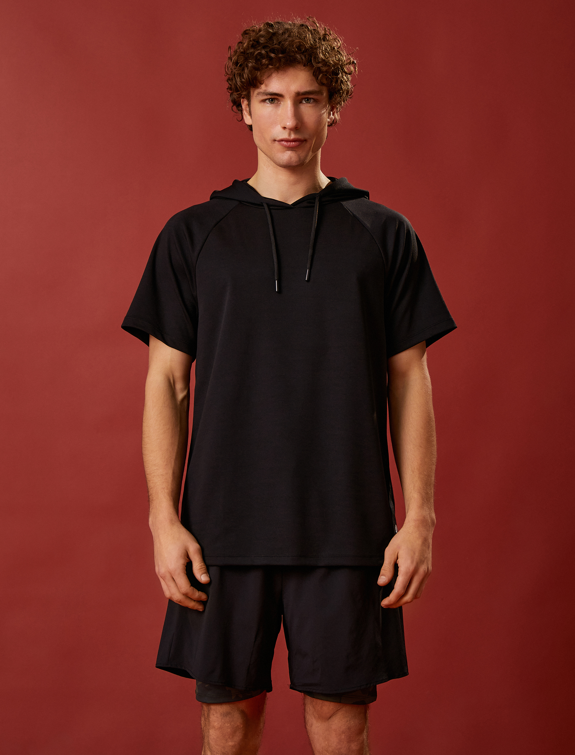   Kapşonlu Spor Tişört