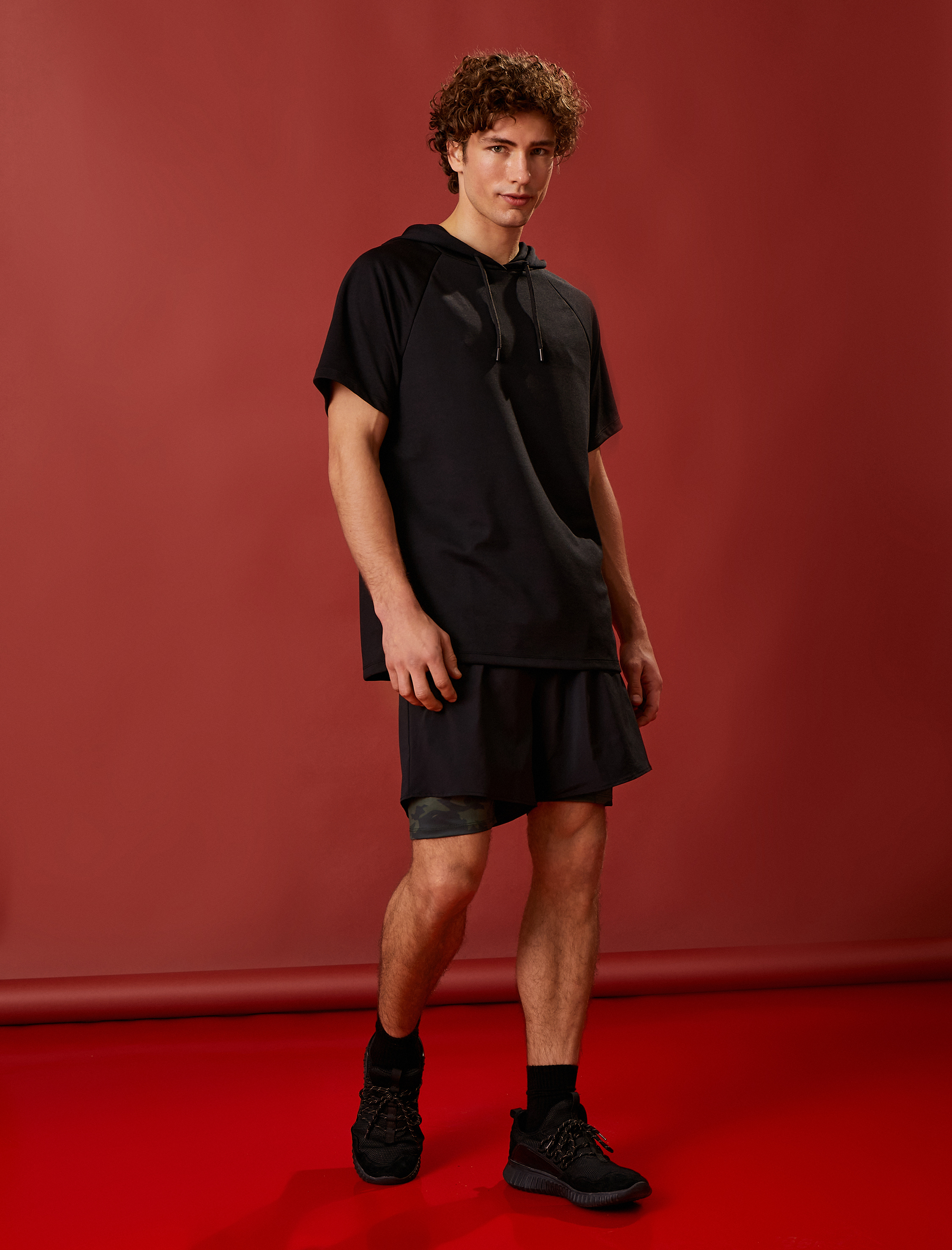   Kapşonlu Spor Tişört