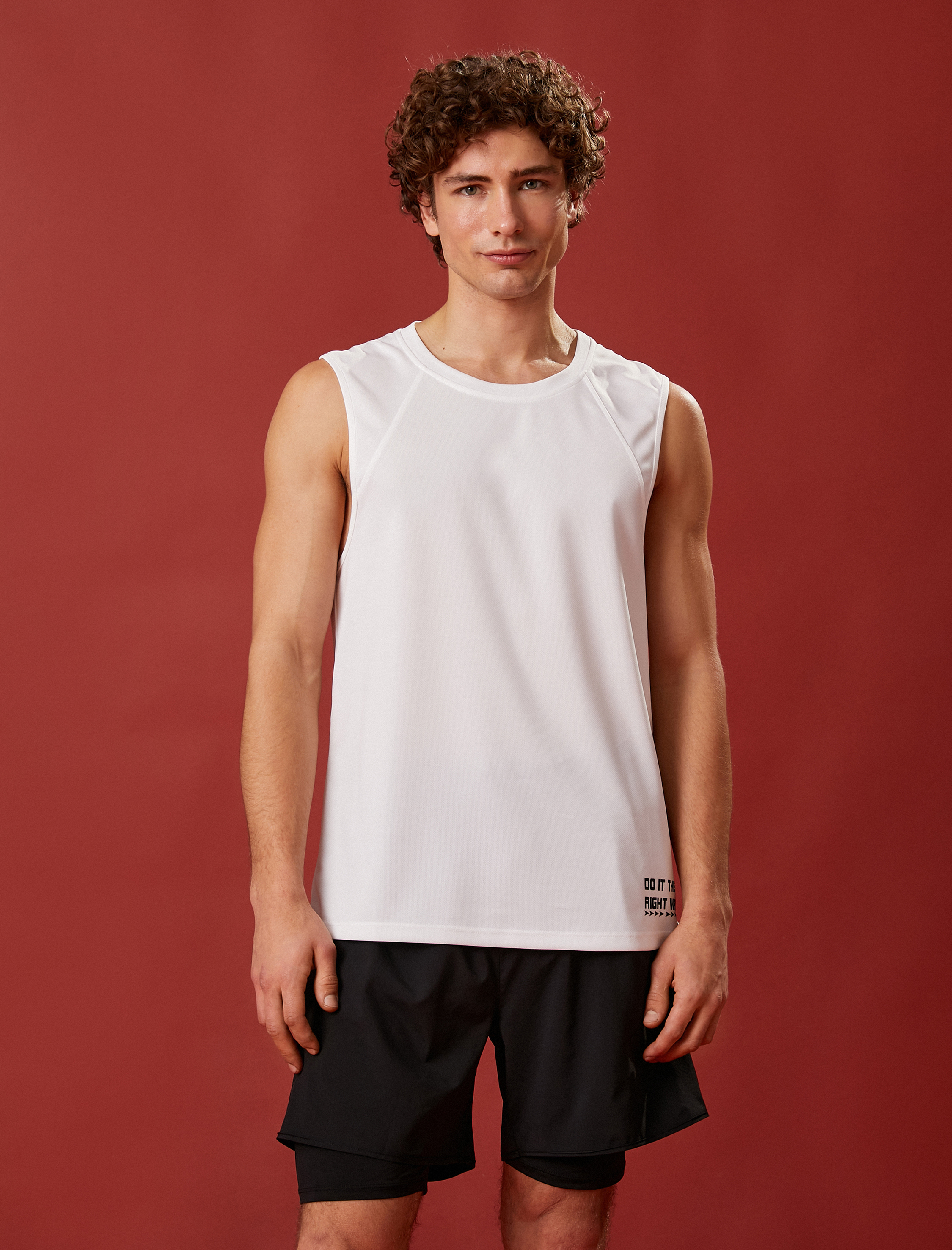   Minimal Baskılı Atlet Bisiklet Yaka