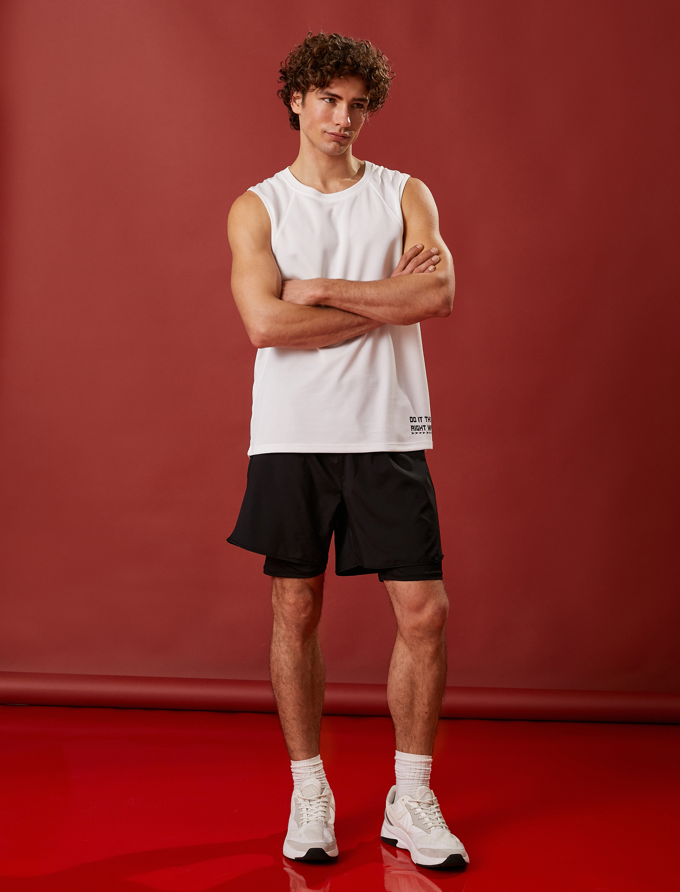   Minimal Baskılı Atlet Bisiklet Yaka