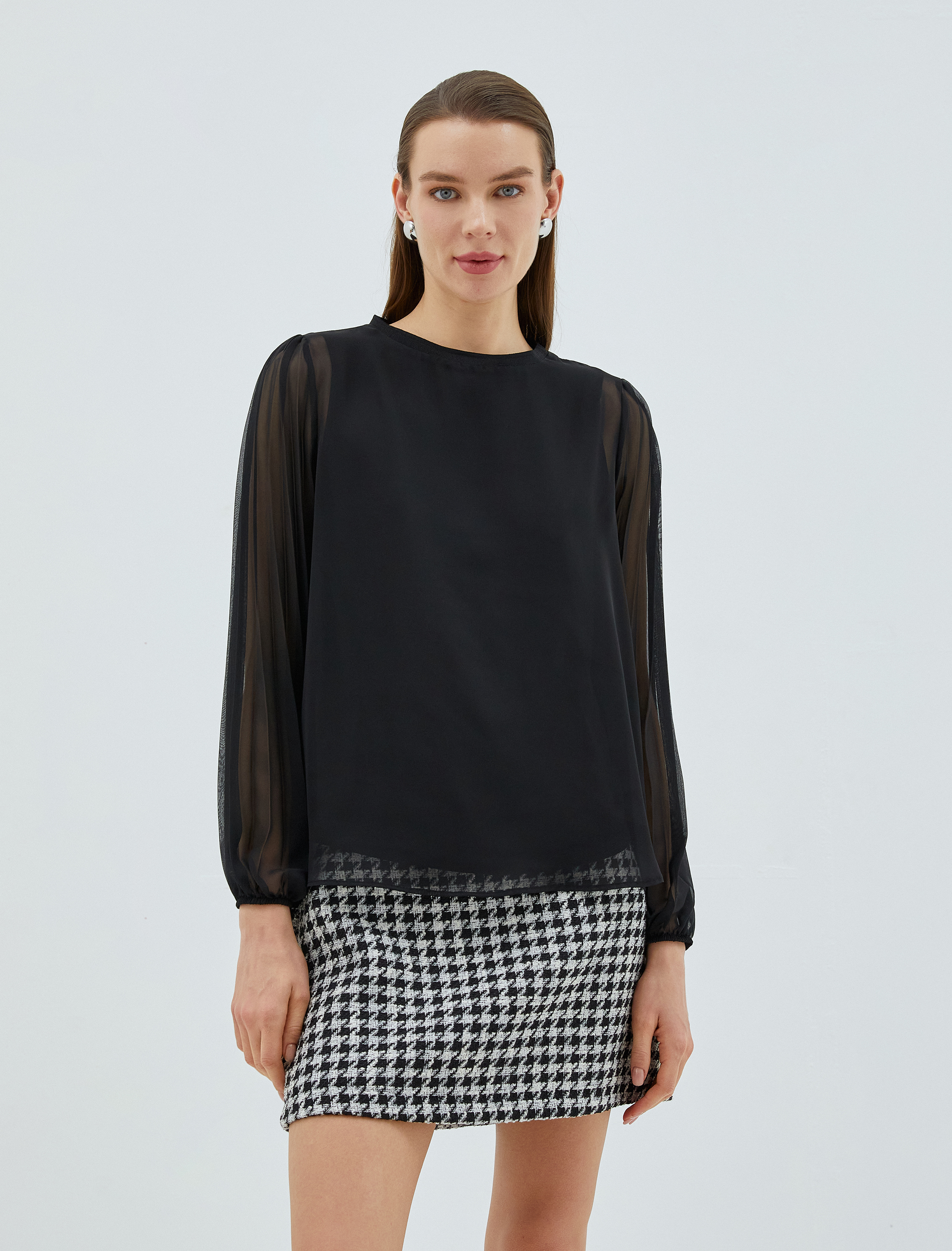   Şifon Bluz Kolları Pilise Detaylı Bisiklet Yaka