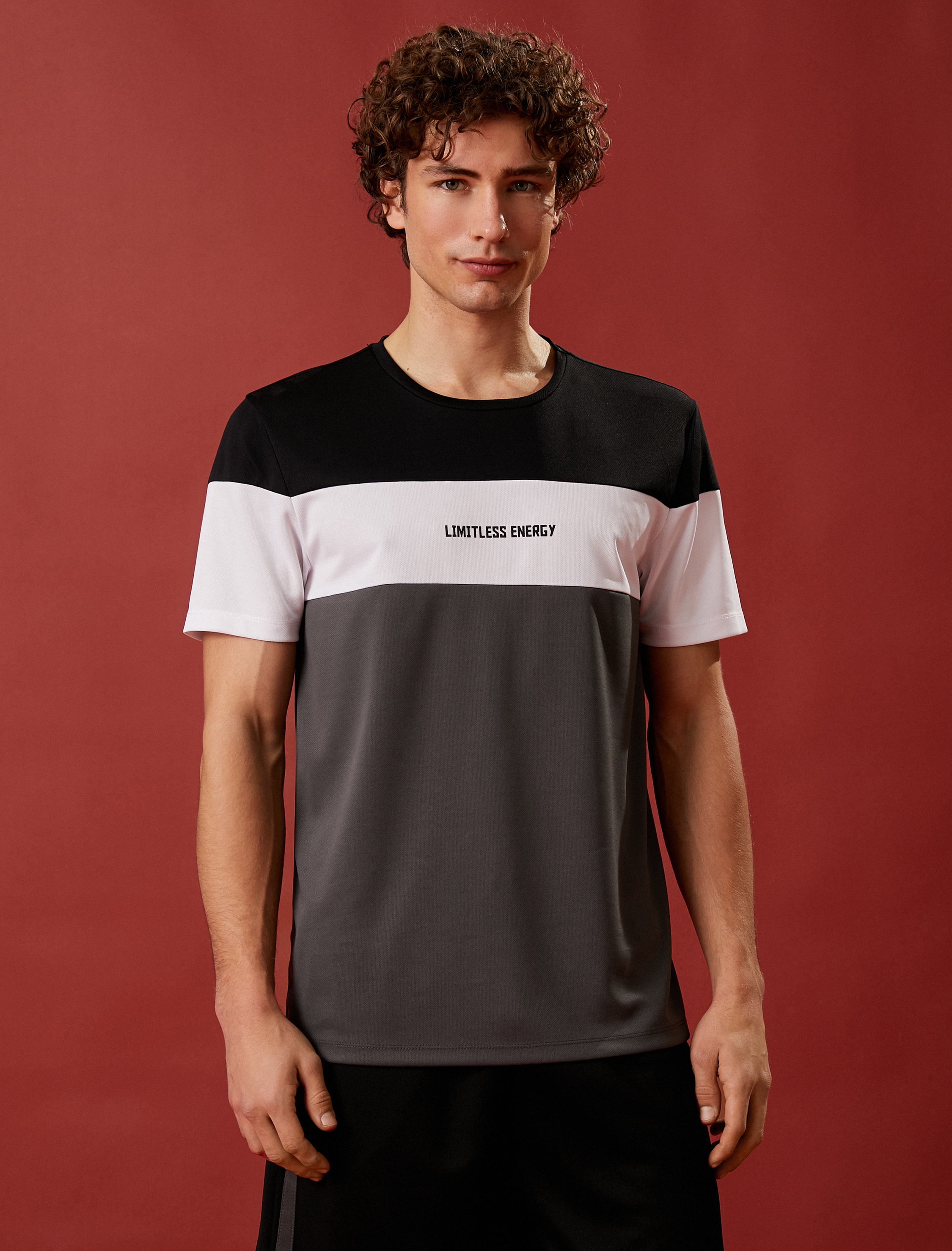   Spor Tişört Slogan Baskılı Renk Bloklu Bisiklet Yaka Nefes Alan Kumaş