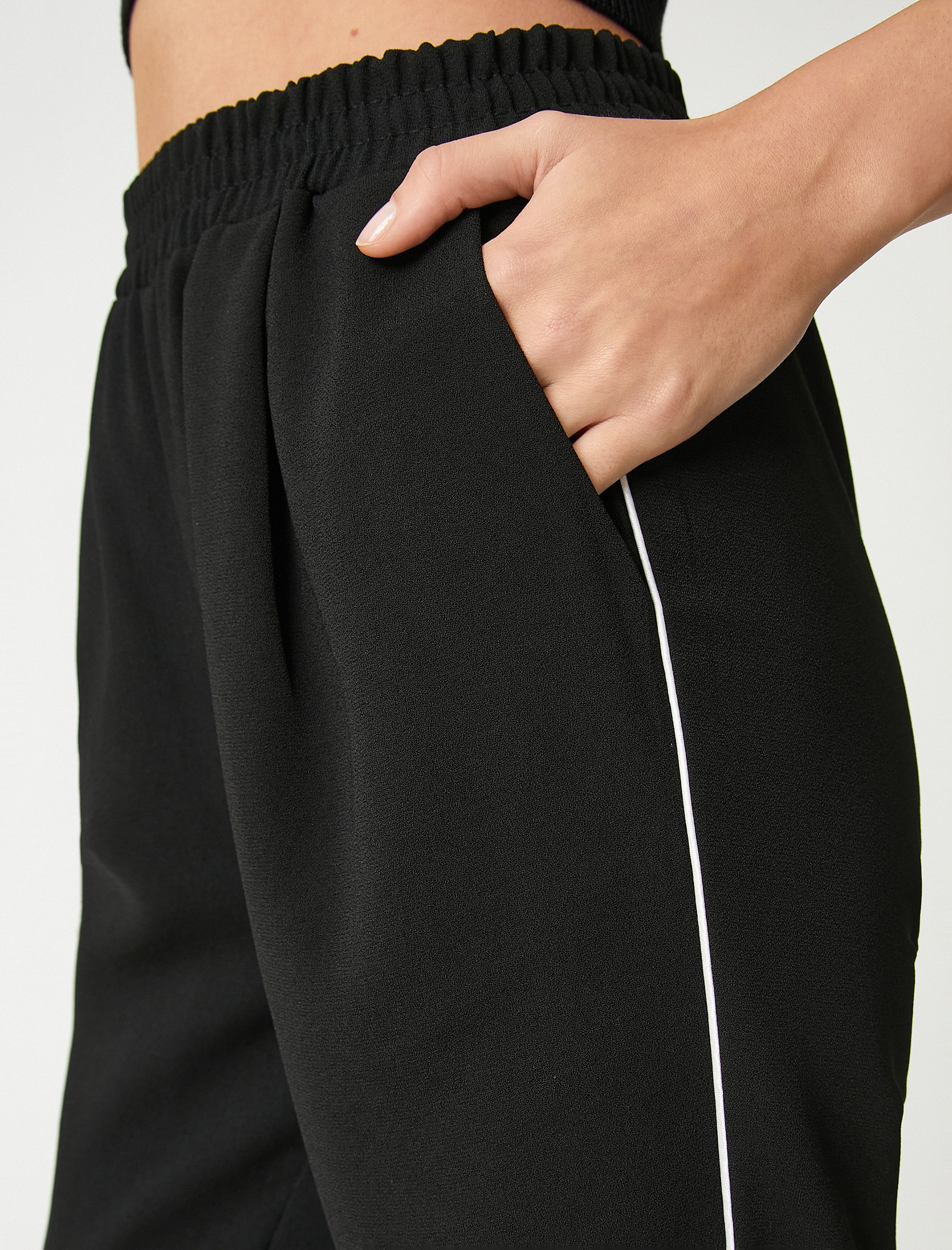   Rahat Pantolon Biye Detaylı Beli Lastikli Cepli