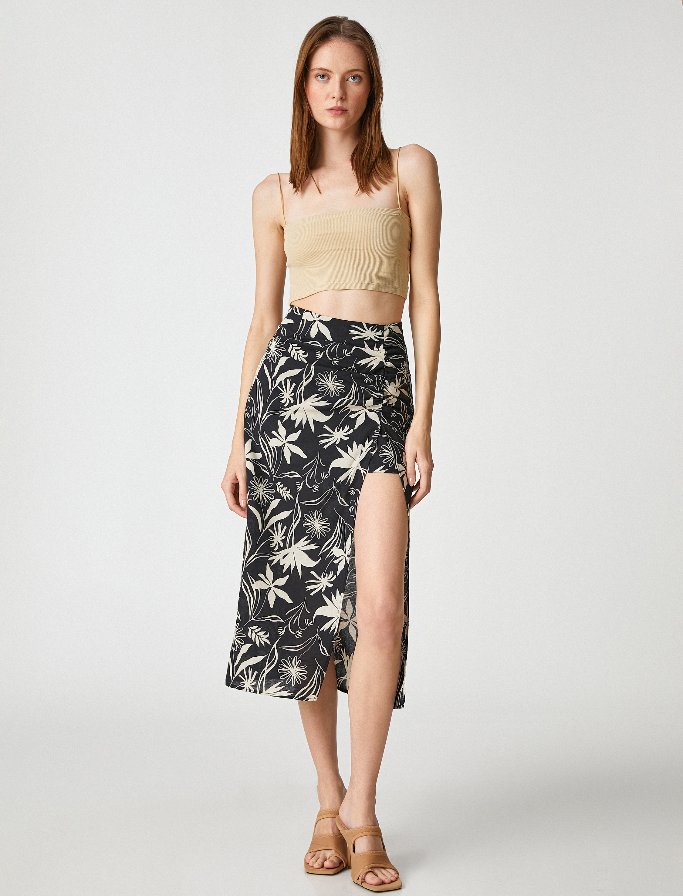   Crop Atlet Kare Yaka İnce Askılı Pamuklu