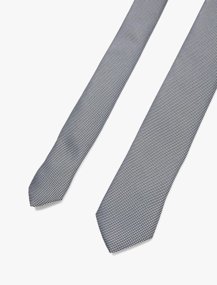  Minimal Desenli Kravat