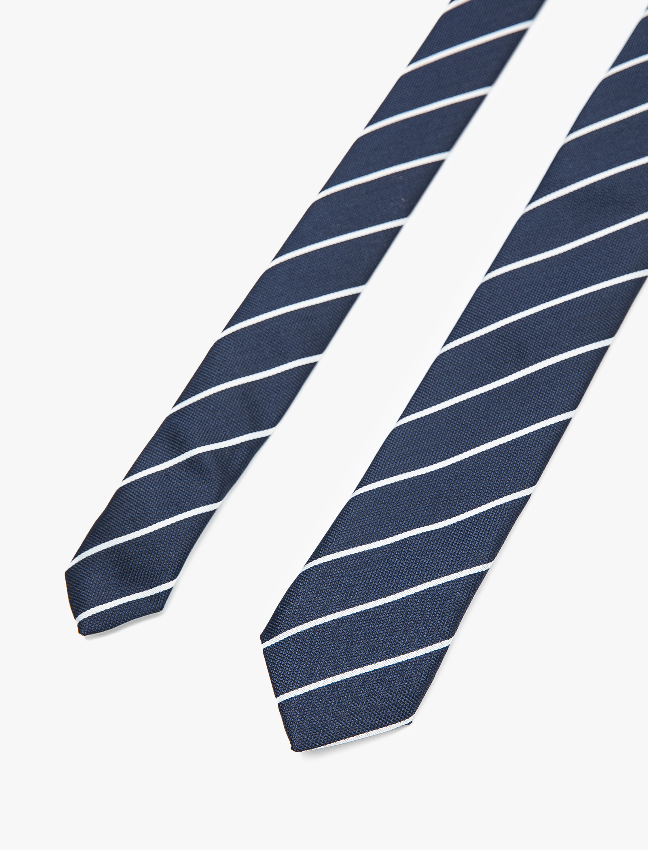   Şerit Desenli Kravat