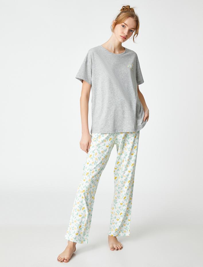  Pijama Takımı Desenli Kısa Kollu Rahat Kesim