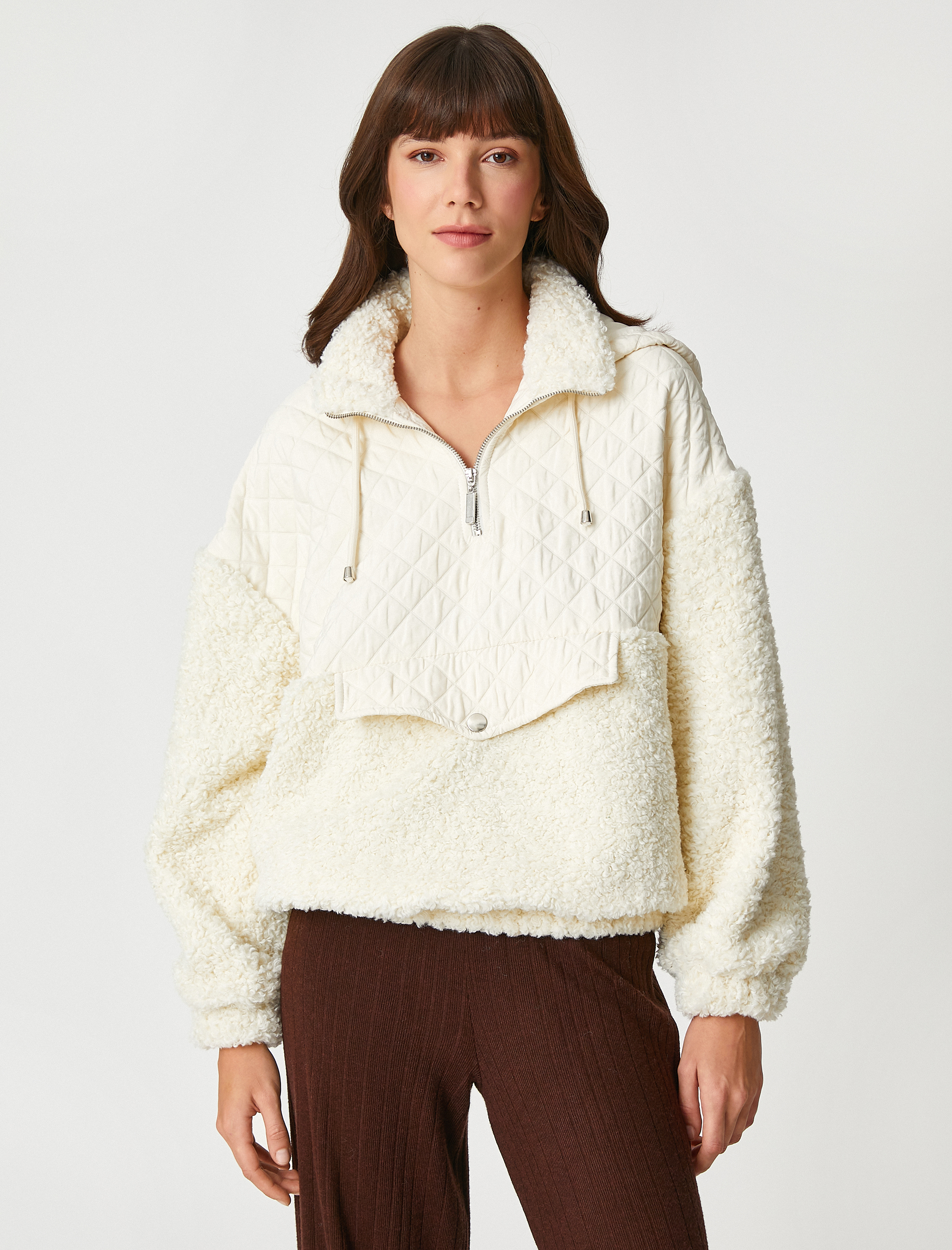   Koton X Şahika Ercümen - Peluş Detaylı Cepli Kapitone Kapüşonlu Sweatshirt