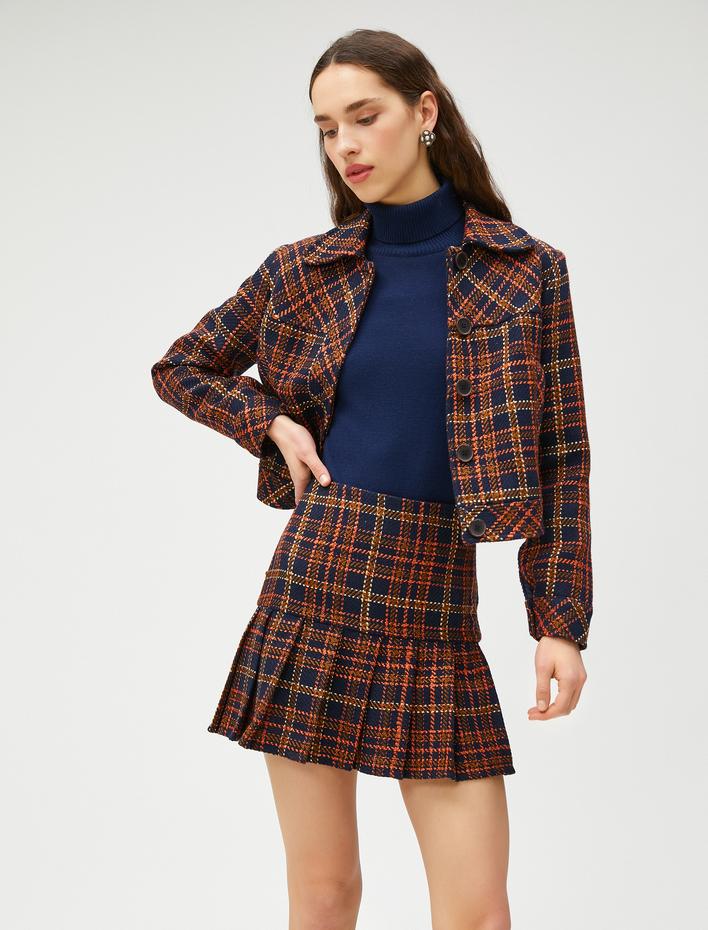  Melis Ağazat X Koton - Pileli Mini Tüvit Etek