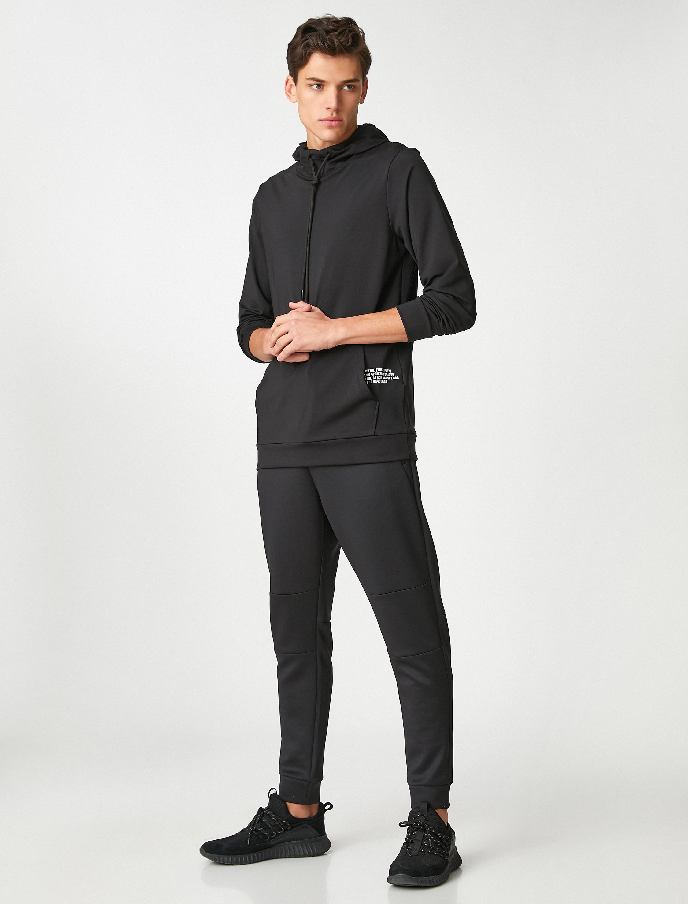   Kapşonlu Spor Sweatshirt Yığma Yaka Cep Detaylı Slogan Baskılı