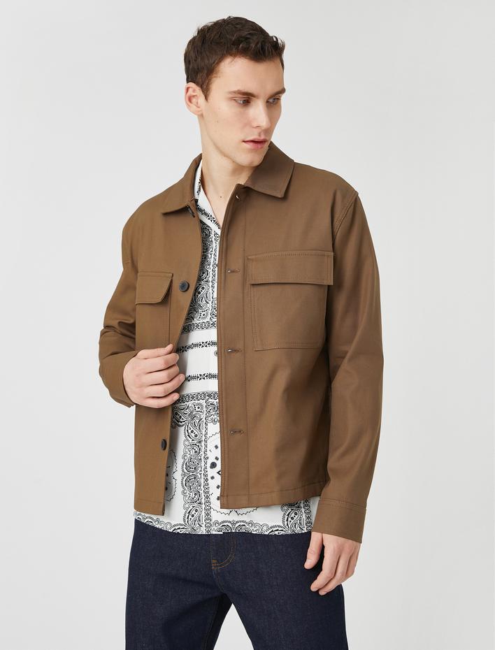  Cep Detaylı Gömlek Klasik Yaka Düğmeli