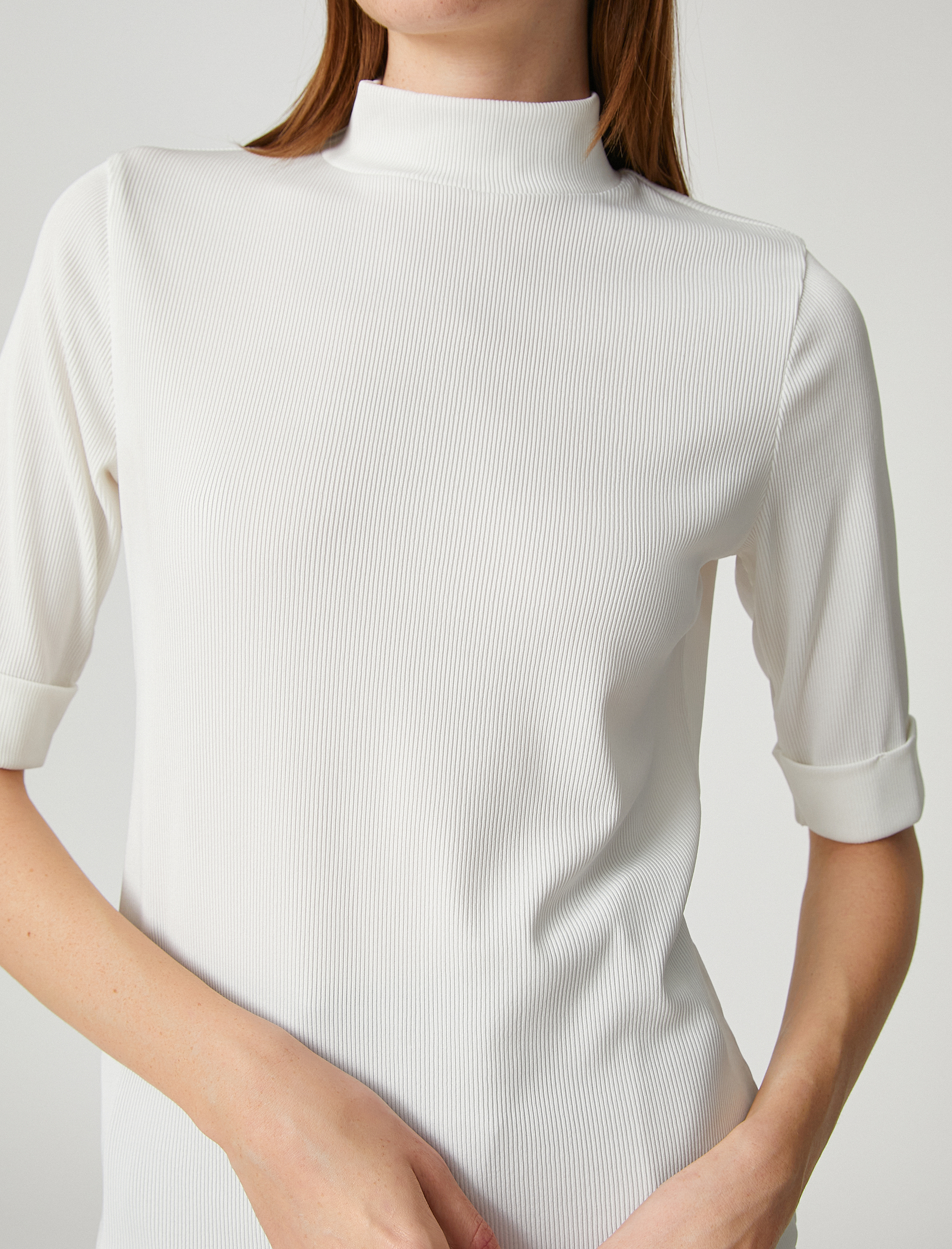   Fitilli Tişört Dik Yaka Kısa Kollu