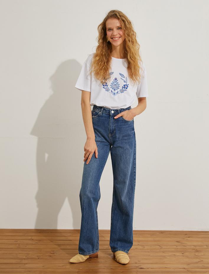  Geleneksel Nakışlı Tişört Kısa Kollu