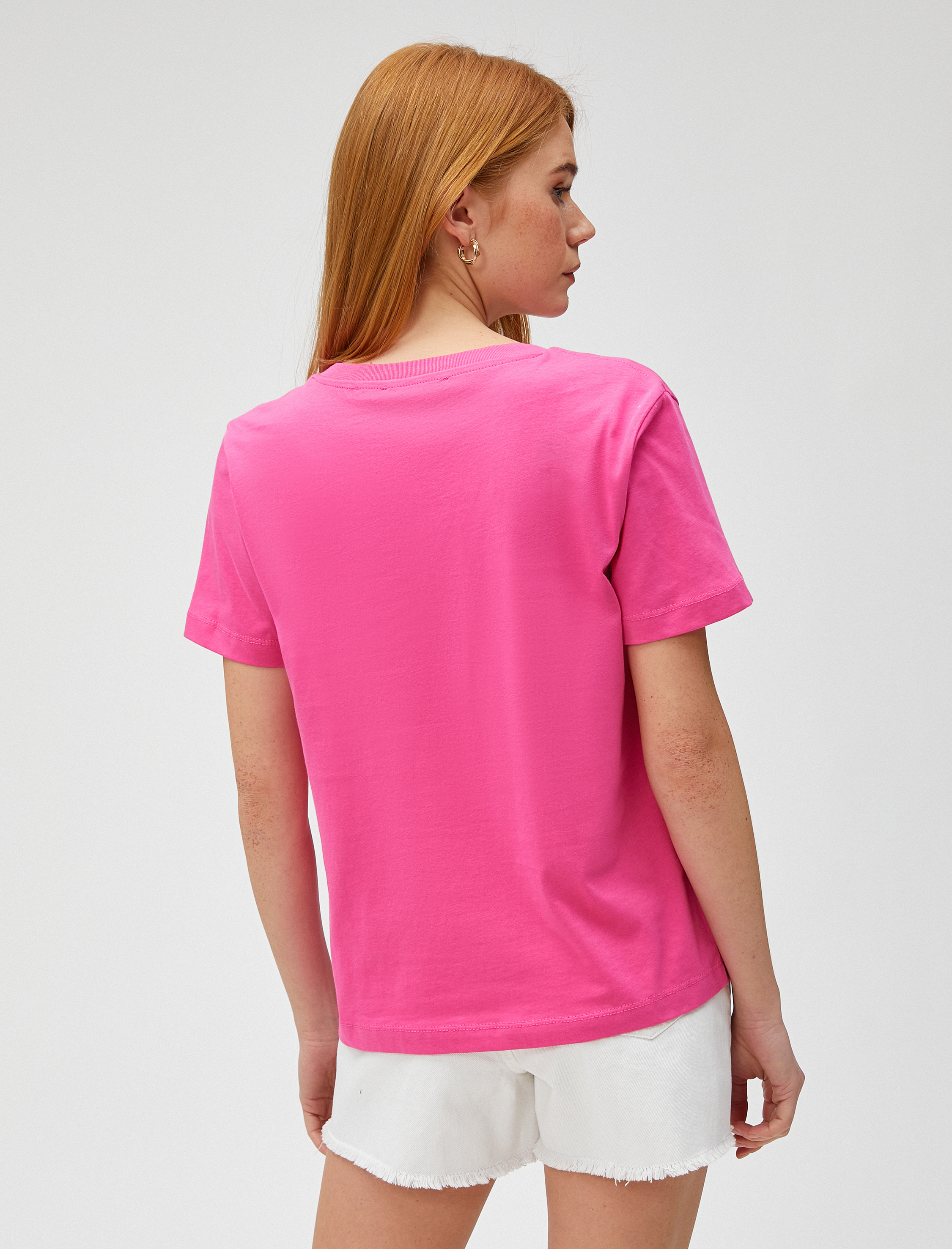   Basic Tişört V Yaka Kısa Kollu